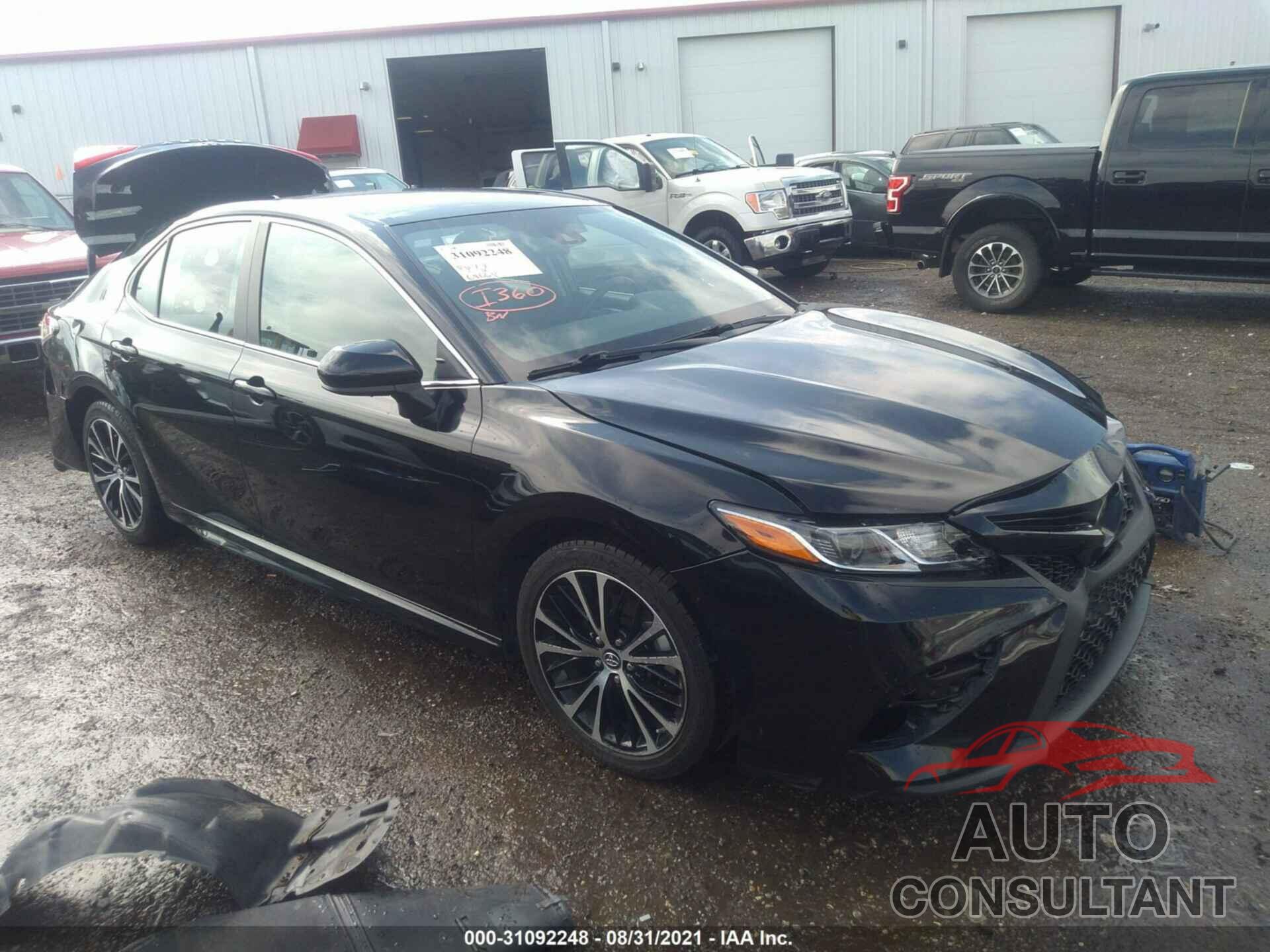 TOYOTA CAMRY 2019 - 4T1B11HK0KU687635