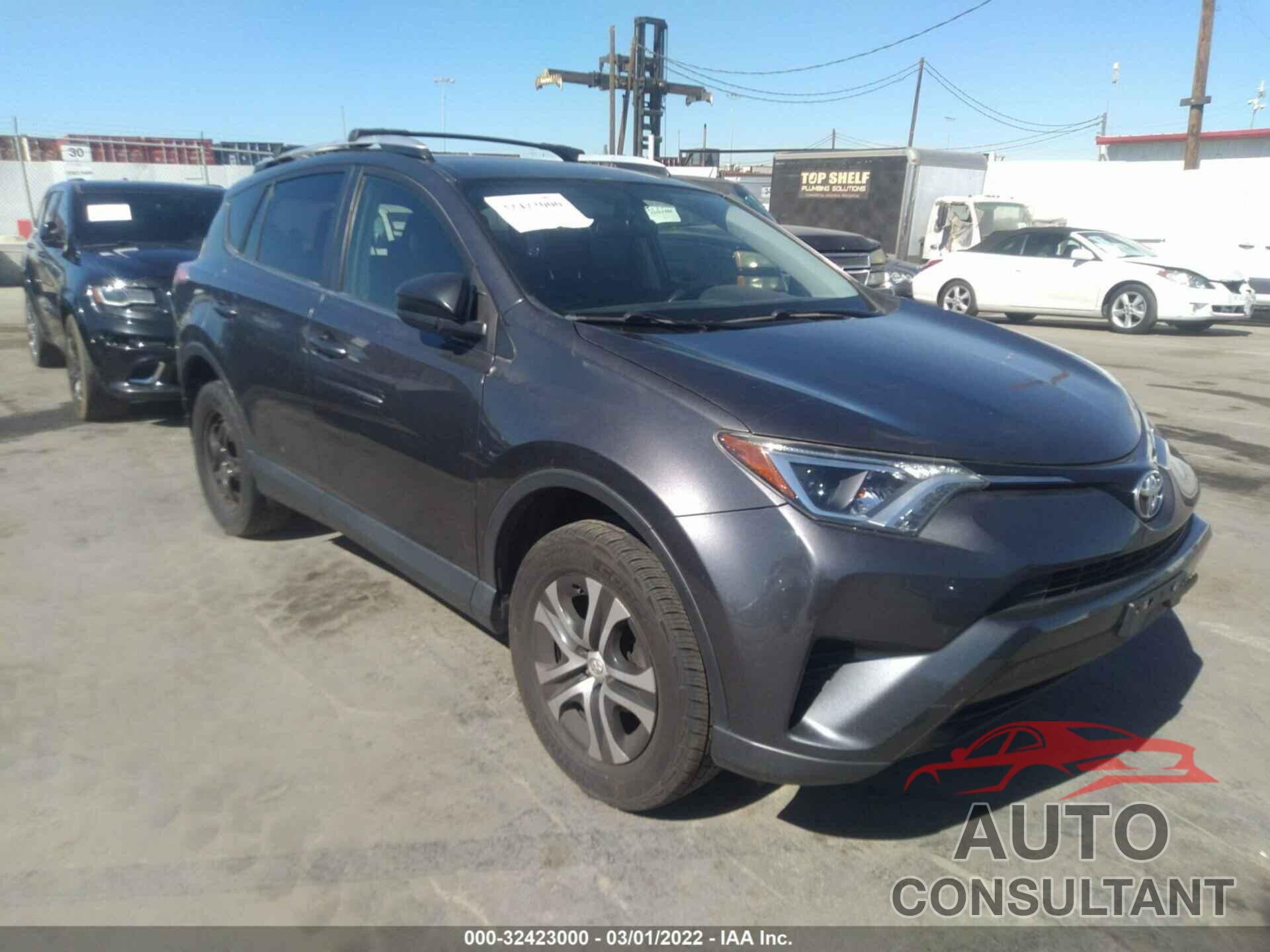 TOYOTA RAV4 2016 - JTMZFREV7GJ077158