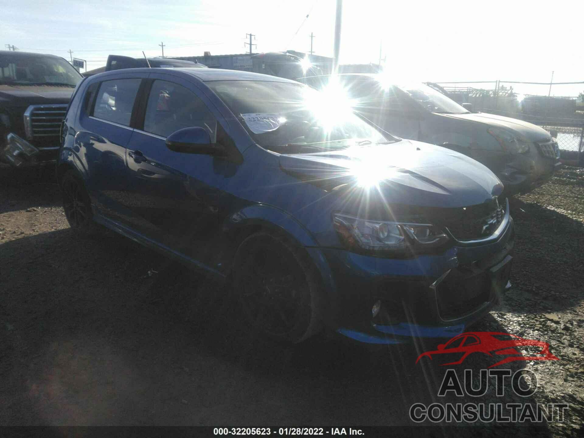 CHEVROLET SONIC 2018 - 1G1JD6SB6J4108992