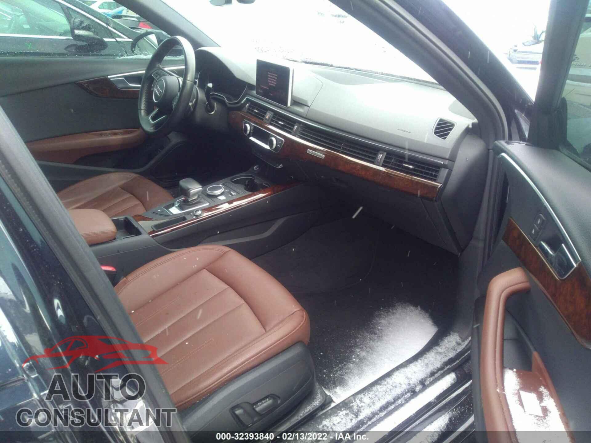 AUDI A4 2017 - WAUDNAF49HN056923