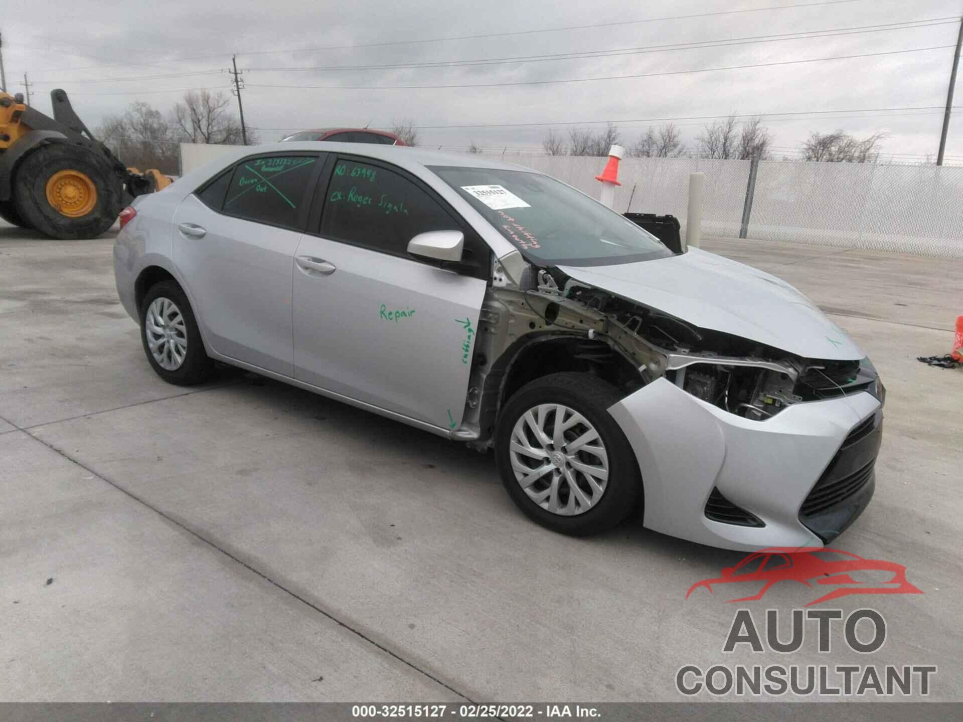 TOYOTA COROLLA 2018 - 5YFBURHE5JP780005