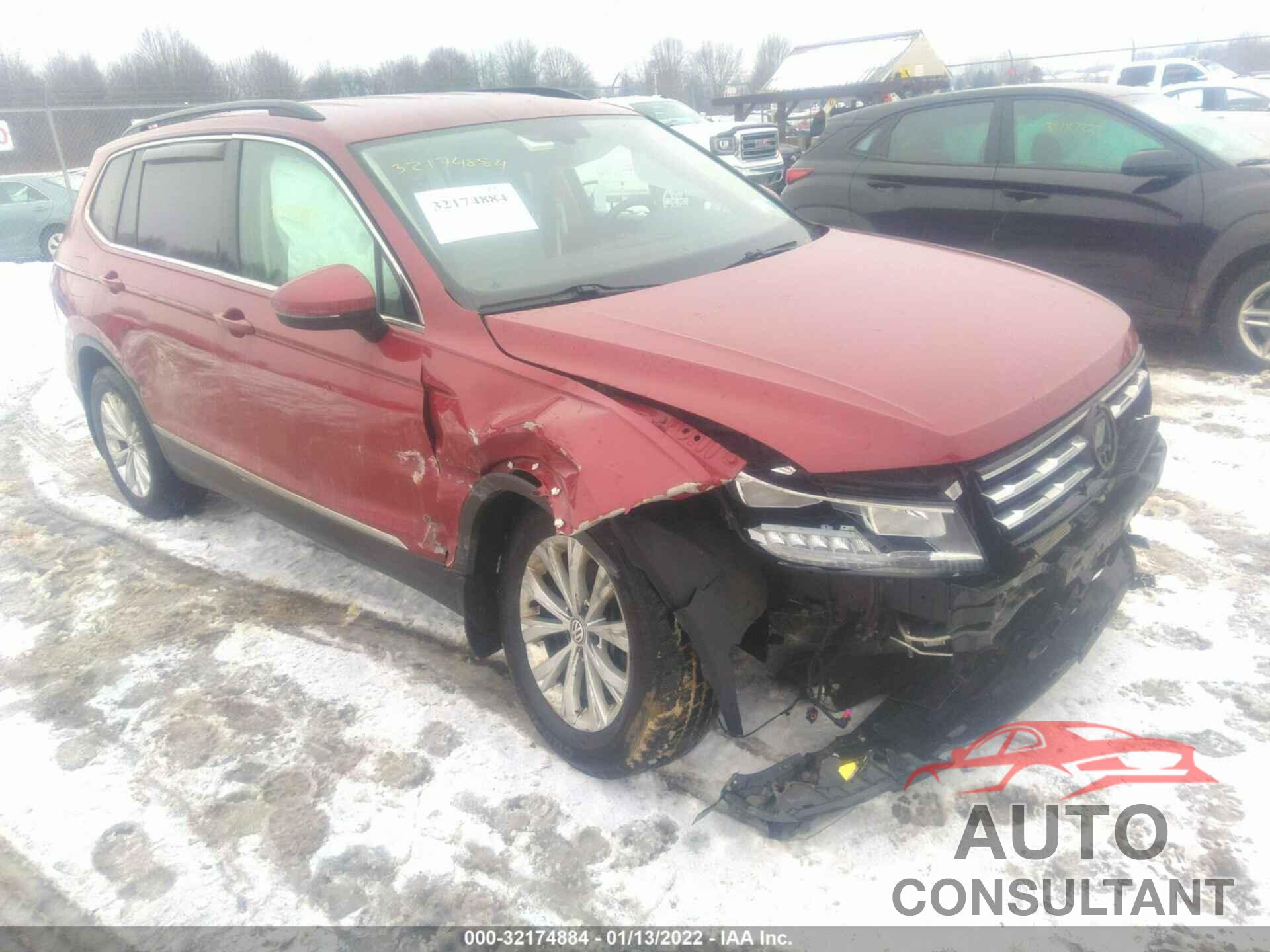 VOLKSWAGEN TIGUAN 2018 - 3VV2B7AX0JM039307