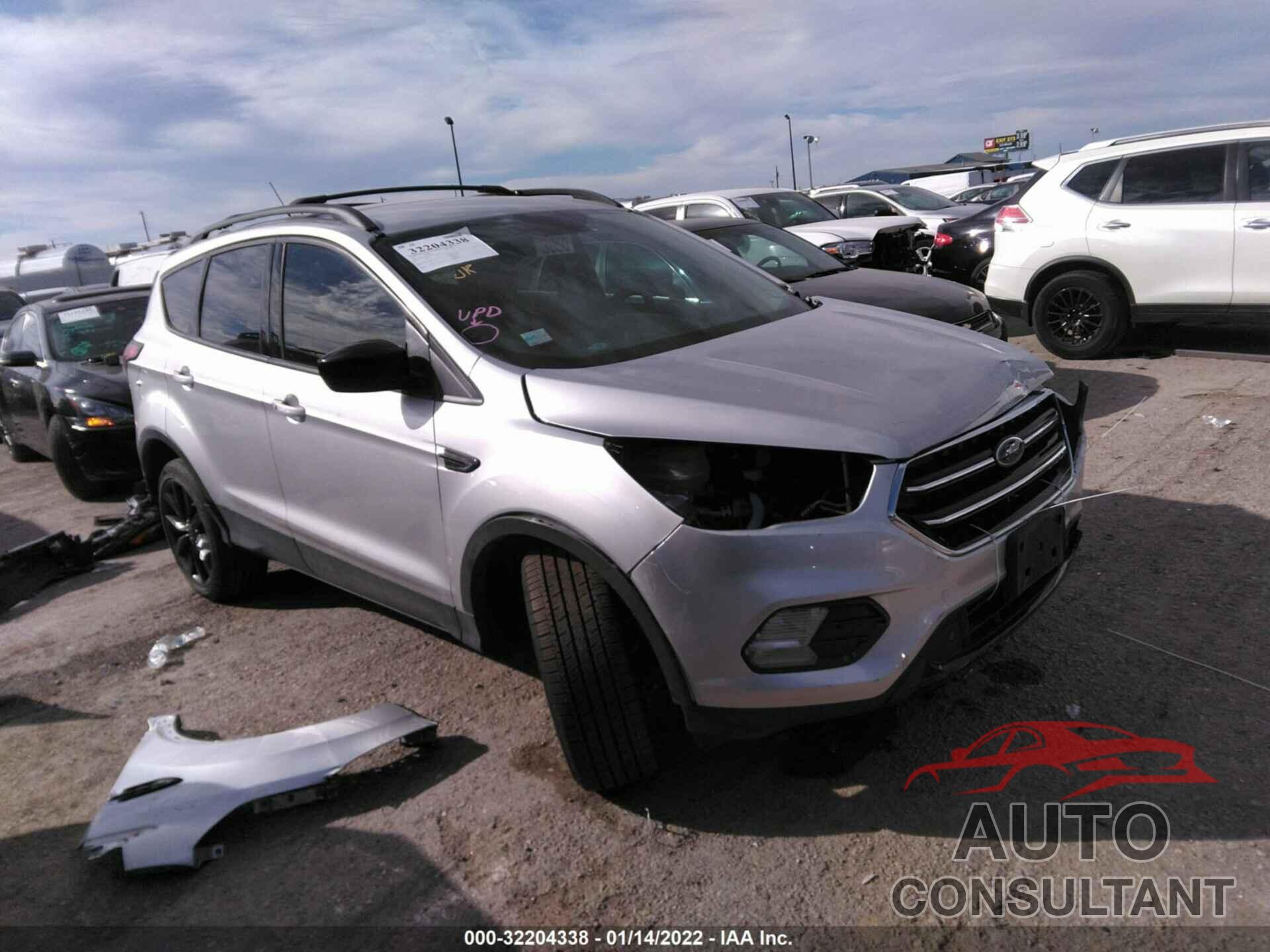 FORD ESCAPE 2019 - 1FMCU0GD5KUA04613