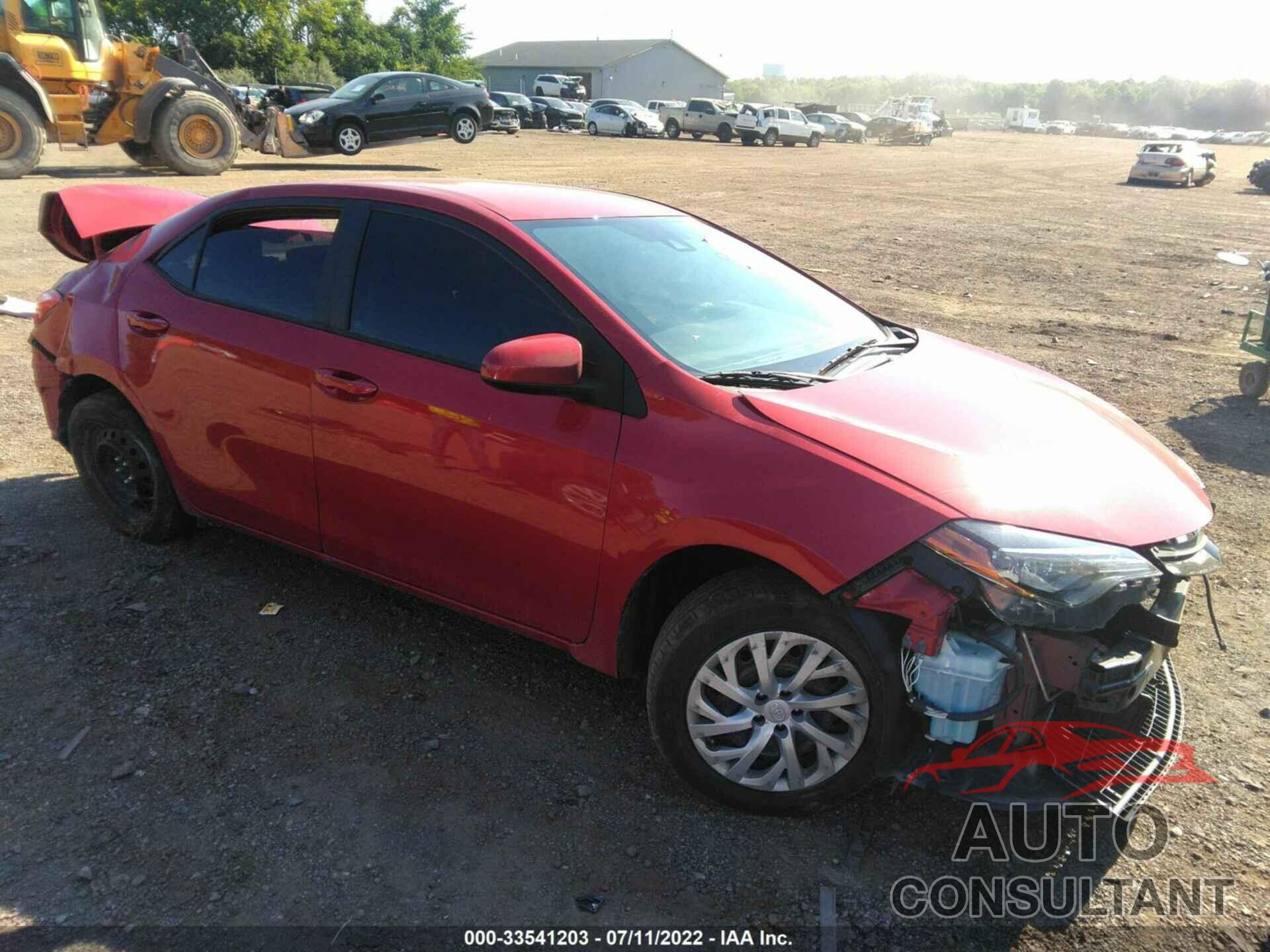 TOYOTA COROLLA 2018 - 5YFBURHE4JP791531