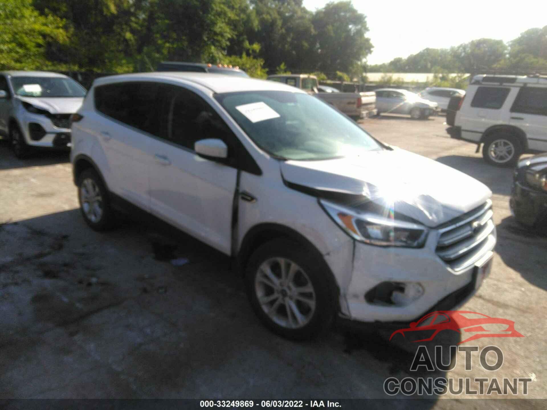 FORD ESCAPE 2017 - 1FMCU9GD4HUC68502