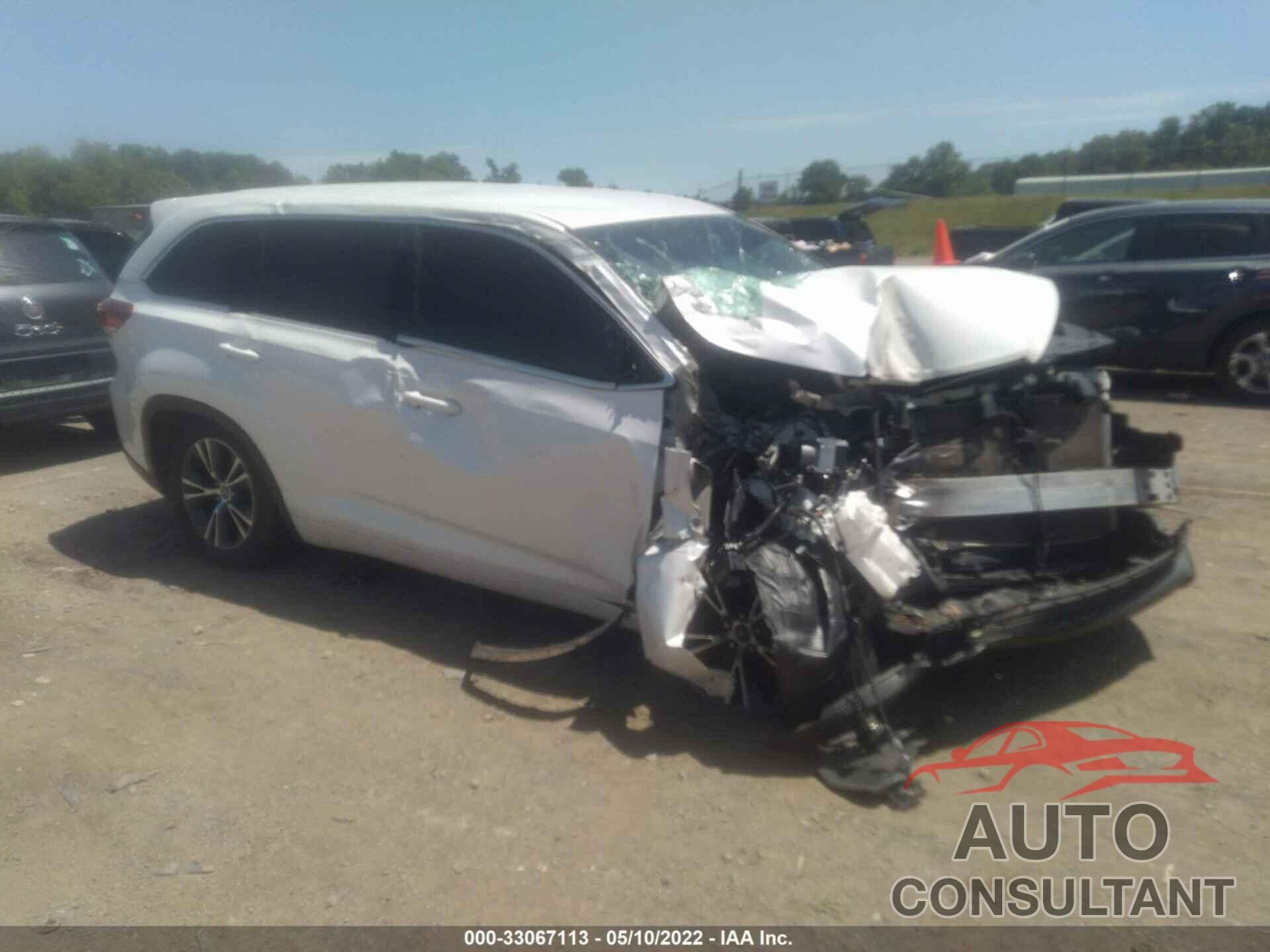 TOYOTA HIGHLANDER 2018 - 5TDZARFH4JS040277
