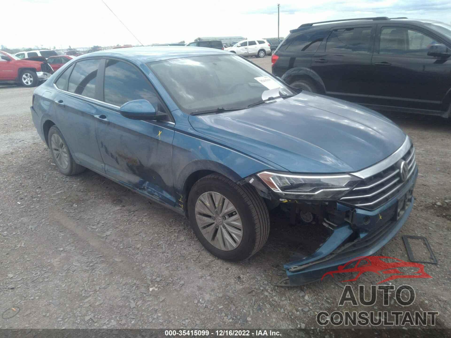 VOLKSWAGEN JETTA 2019 - 3VWC57BU4KM109646
