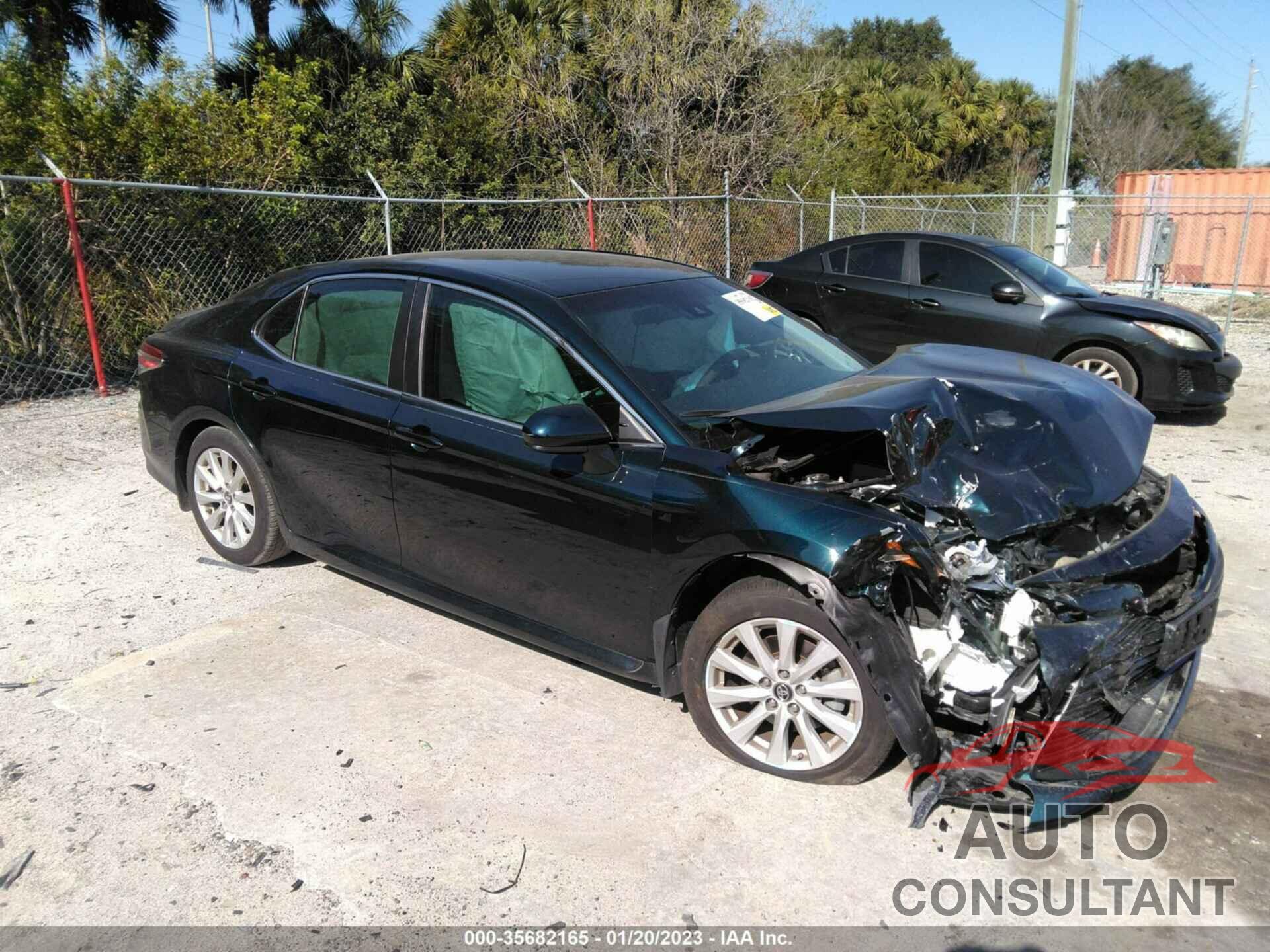 TOYOTA CAMRY 2018 - 4T1B11HK1JU661527
