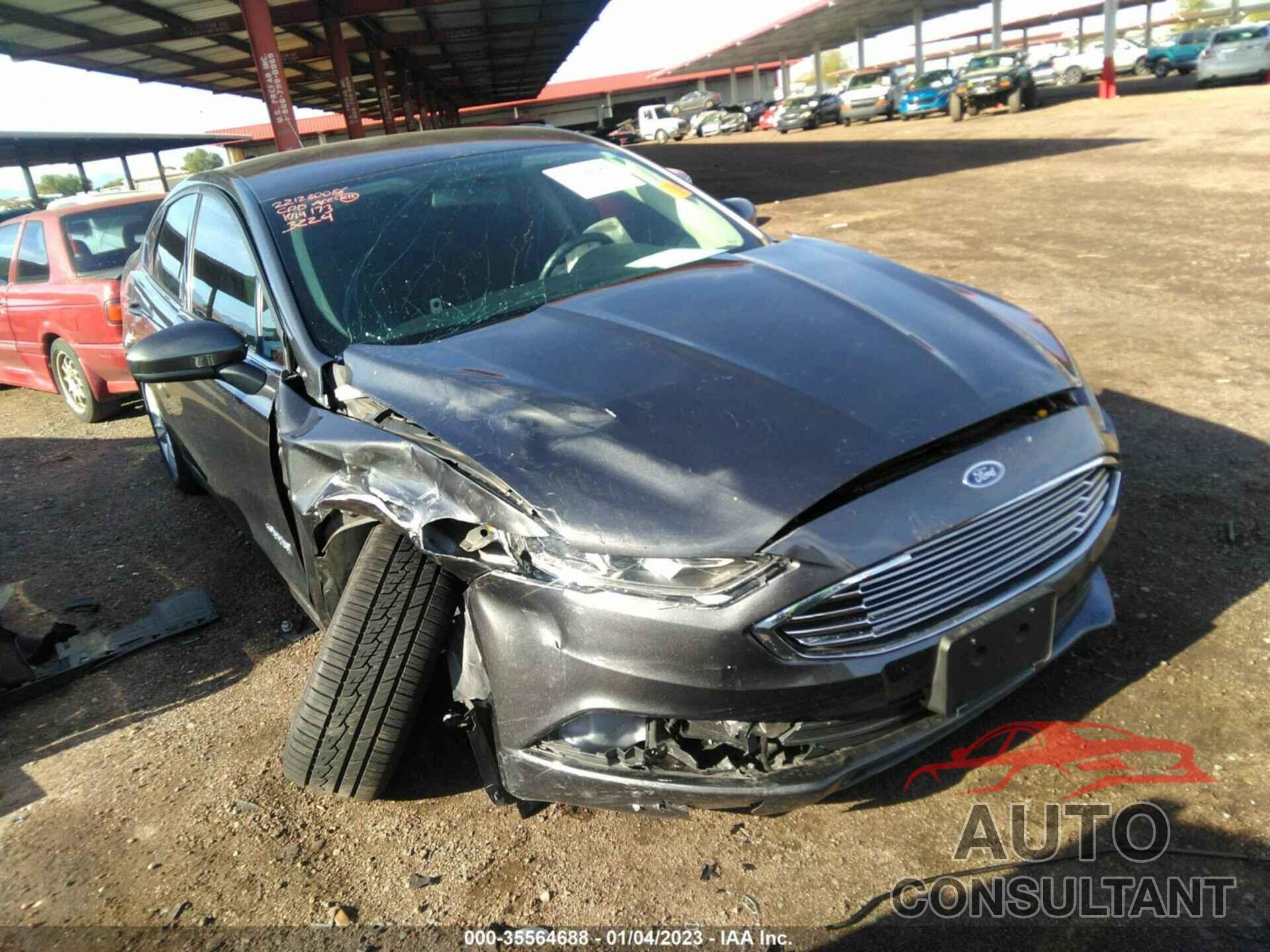 FORD FUSION HYBRID 2018 - 3FA6P0LU2JR173224