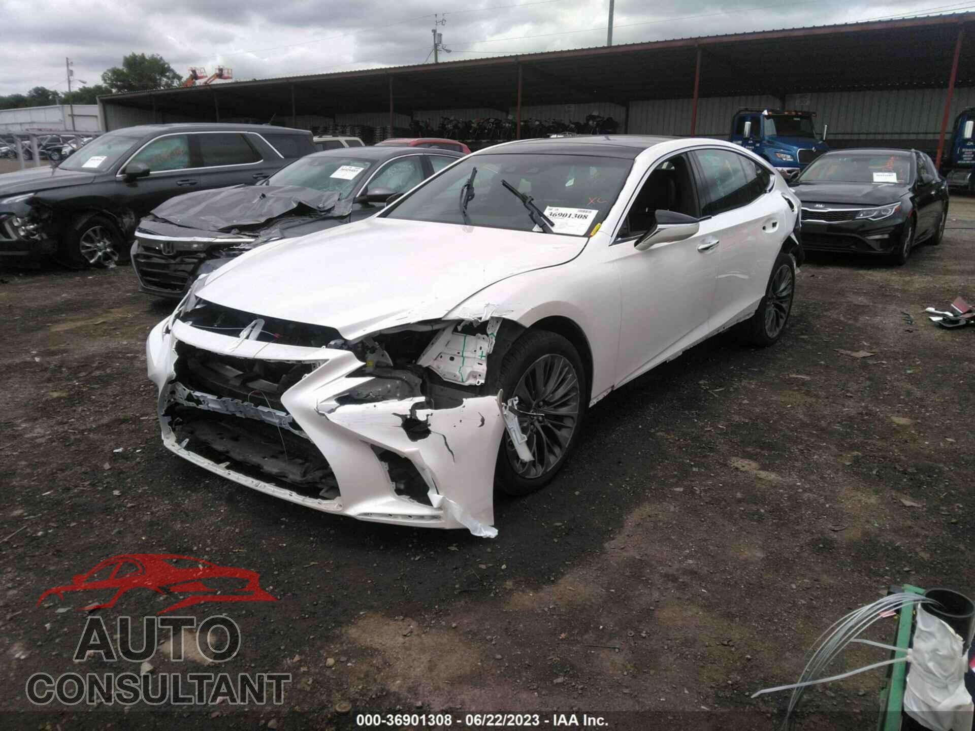 LEXUS LS 2018 - JTHC5LFF0J5003933