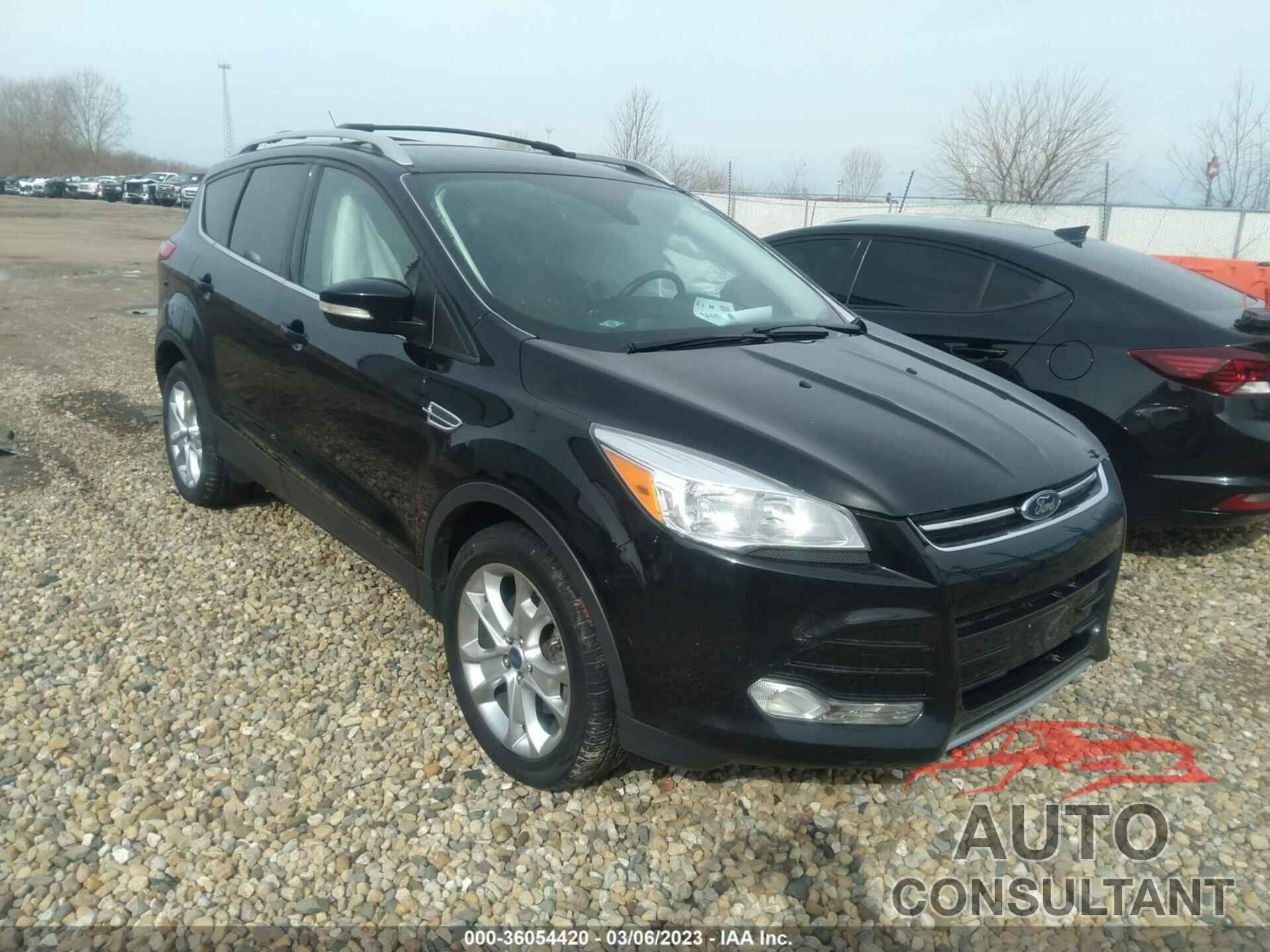 FORD ESCAPE 2016 - 1FMCU9J96GUA67171