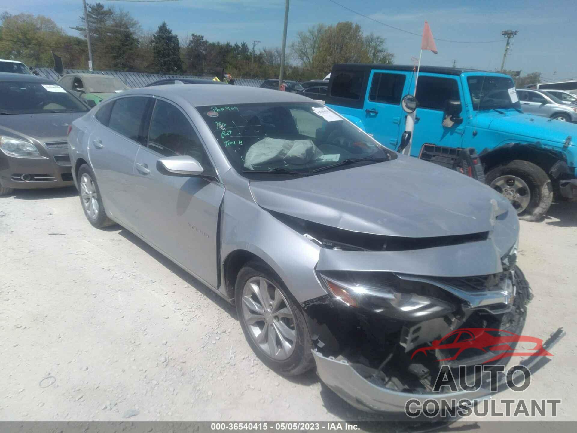 CHEVROLET MALIBU 2019 - 1G1ZD5ST5KF161873
