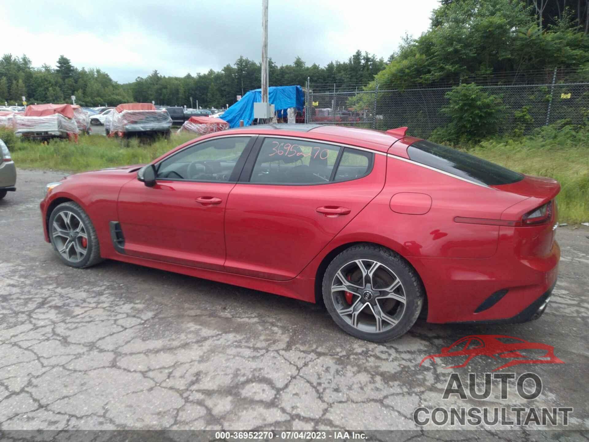 KIA STINGER 2018 - KNAE55LC1J6016049