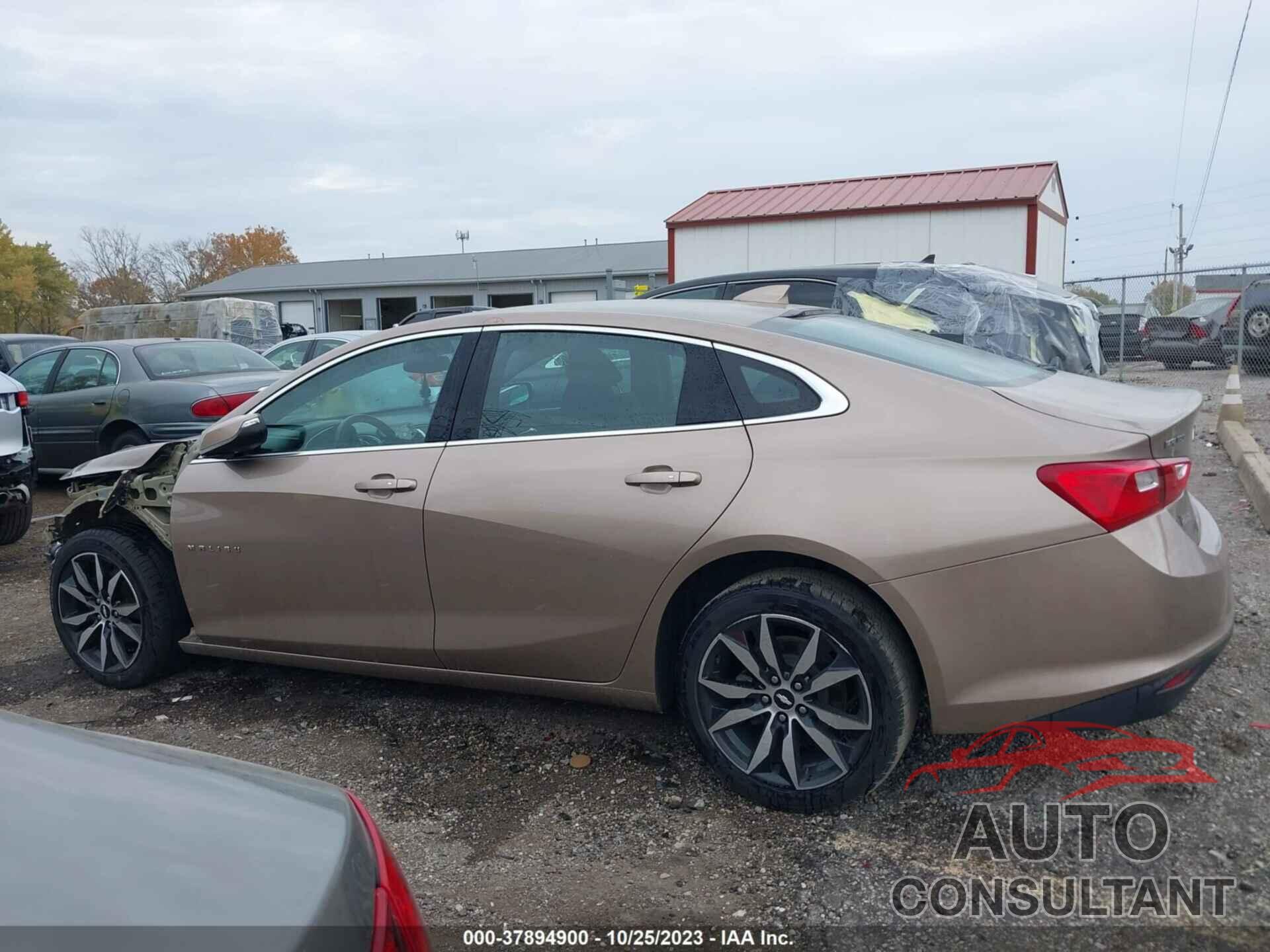 CHEVROLET MALIBU 2018 - 1G1ZD5ST2JF278020