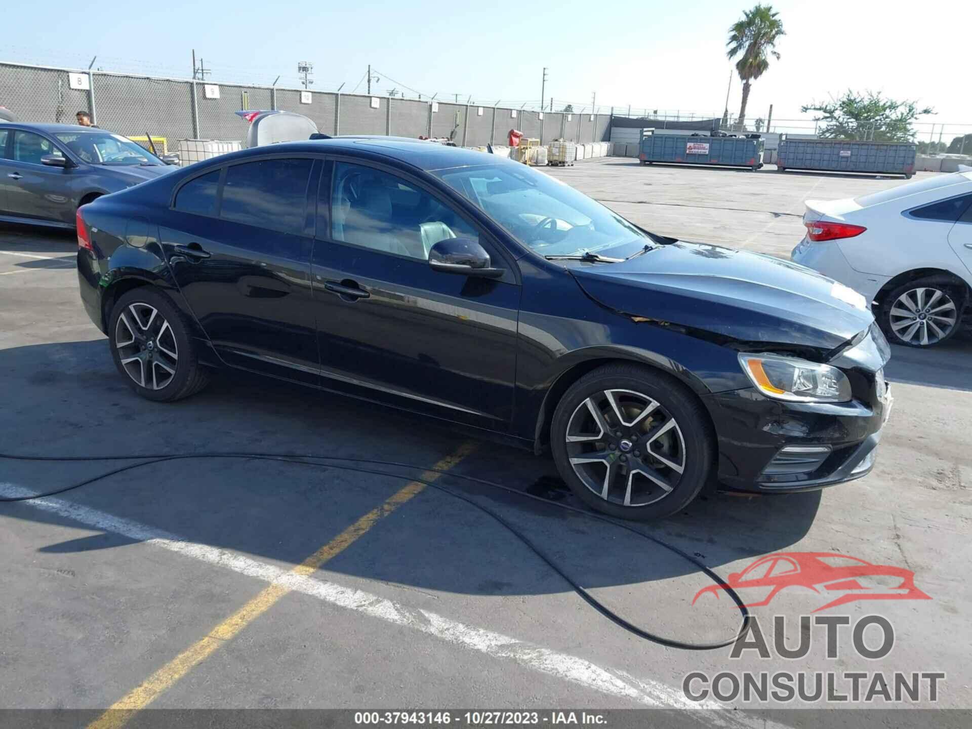 VOLVO S60 2017 - YV126MFL5H2421139