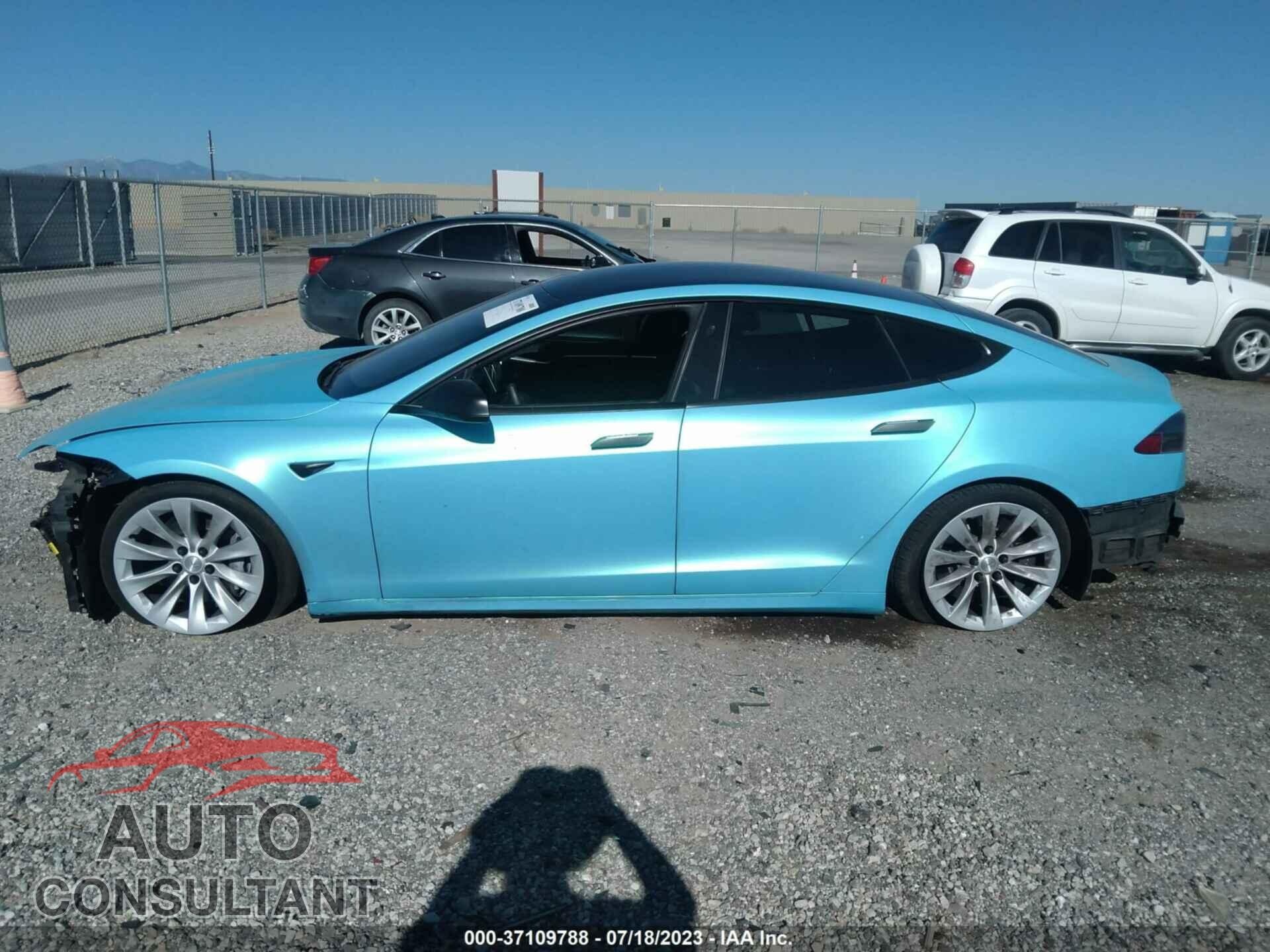 TESLA MODEL S 2017 - 5YJSA1E19HF187555