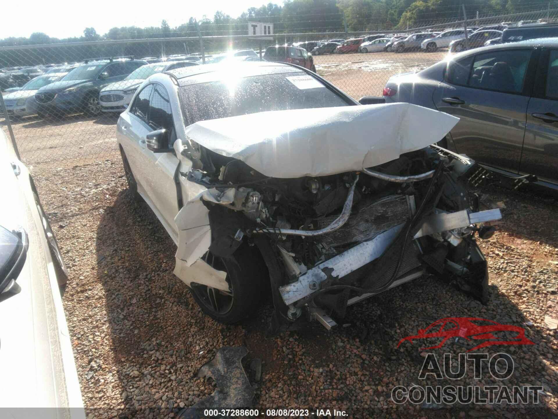 MERCEDES-BENZ CLA 250 2018 - WDDSJ4EB2JN563603