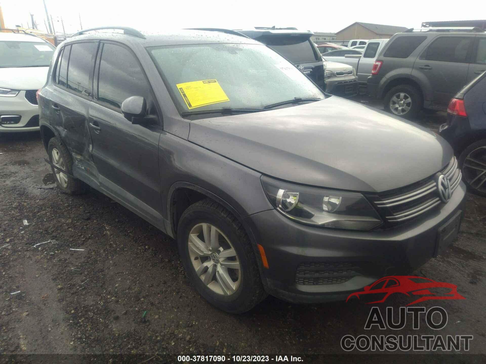 VOLKSWAGEN TIGUAN 2016 - WVGAV7AX8GW557431