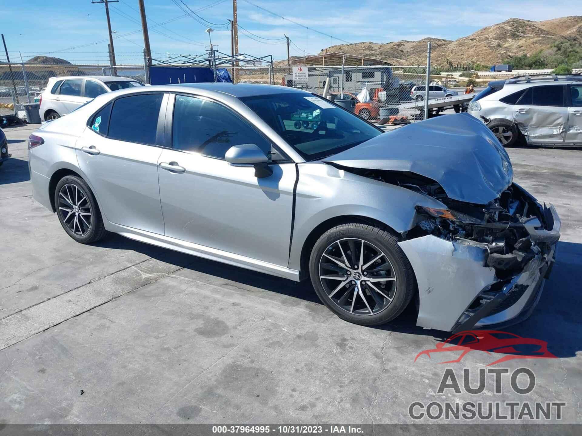 TOYOTA CAMRY 2023 - 4T1G11AKXPU733155
