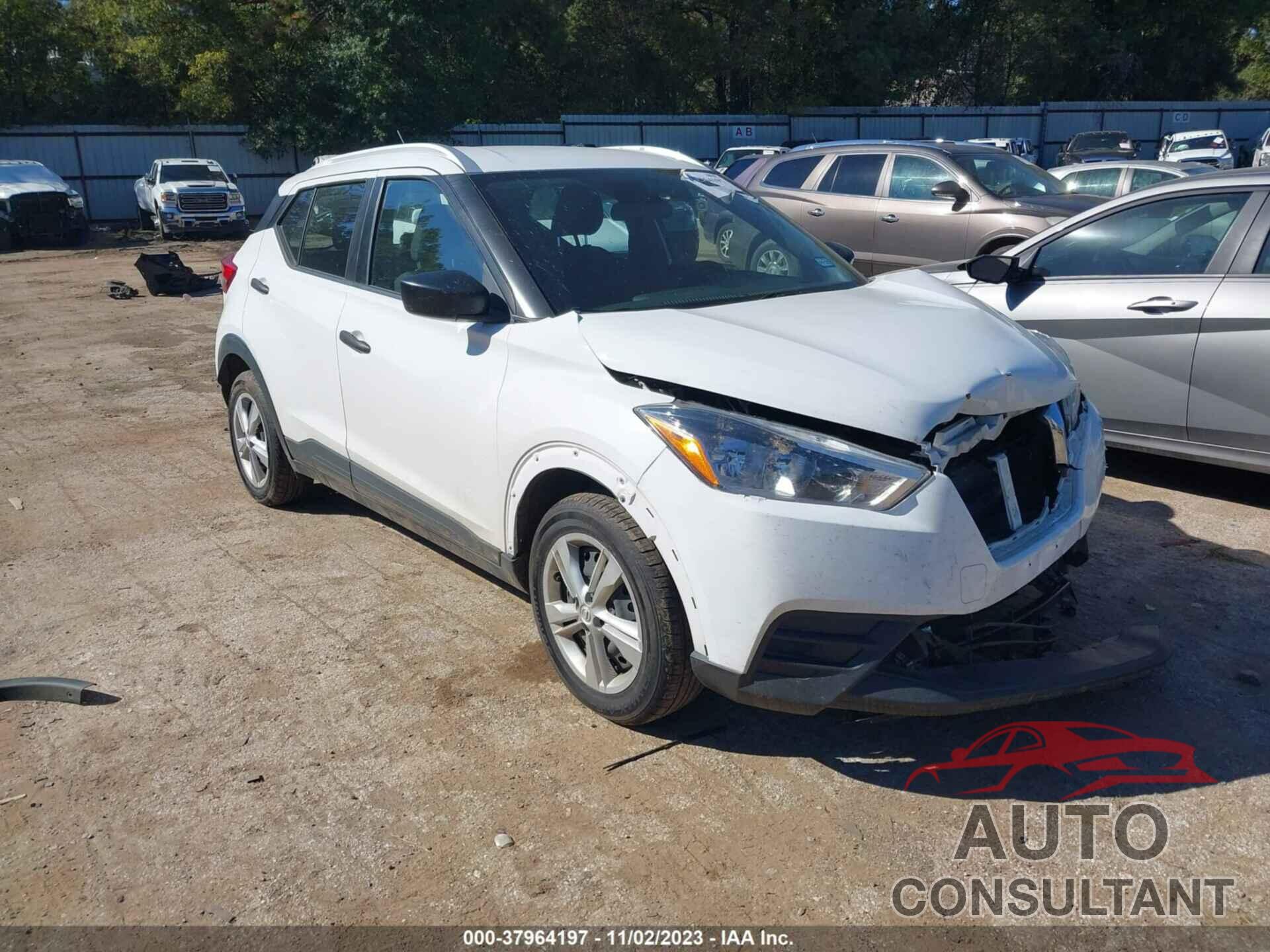 NISSAN KICKS 2019 - 3N1CP5CU4KL565266