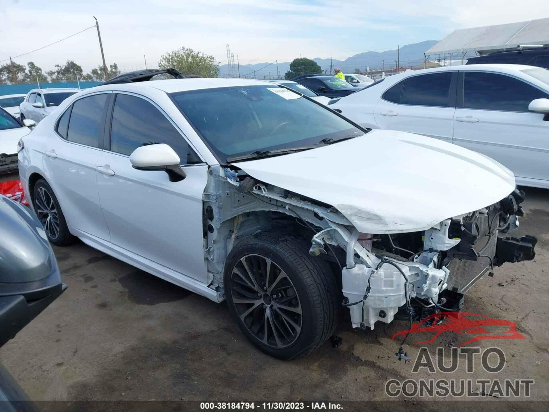 TOYOTA CAMRY 2020 - 4T1G11AKXLU502072