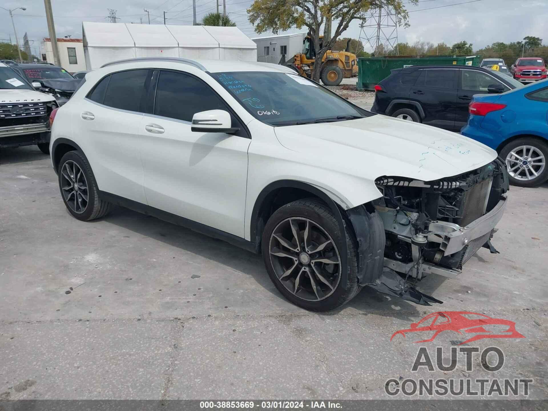 MERCEDES-BENZ GLA 250 2016 - WDCTG4GB7GJ259395