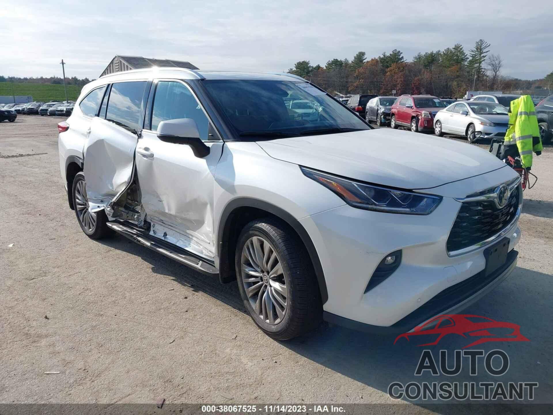 TOYOTA HIGHLANDER 2021 - 5TDFZRBH0MS105910