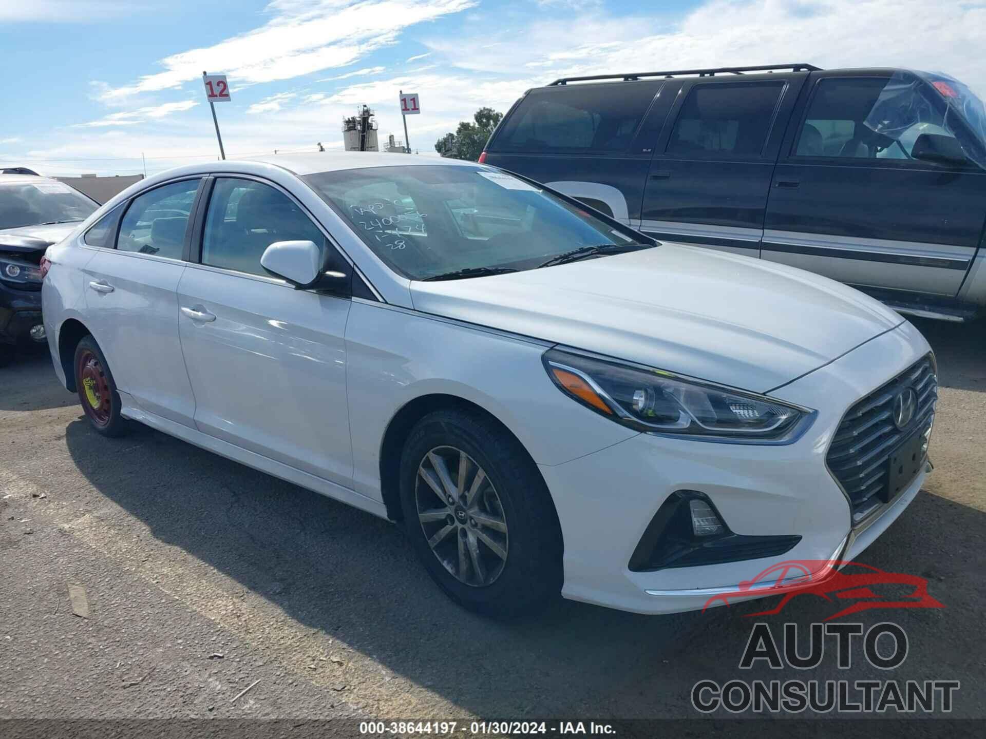 HYUNDAI SONATA 2018 - 5NPE24AF7JH608404