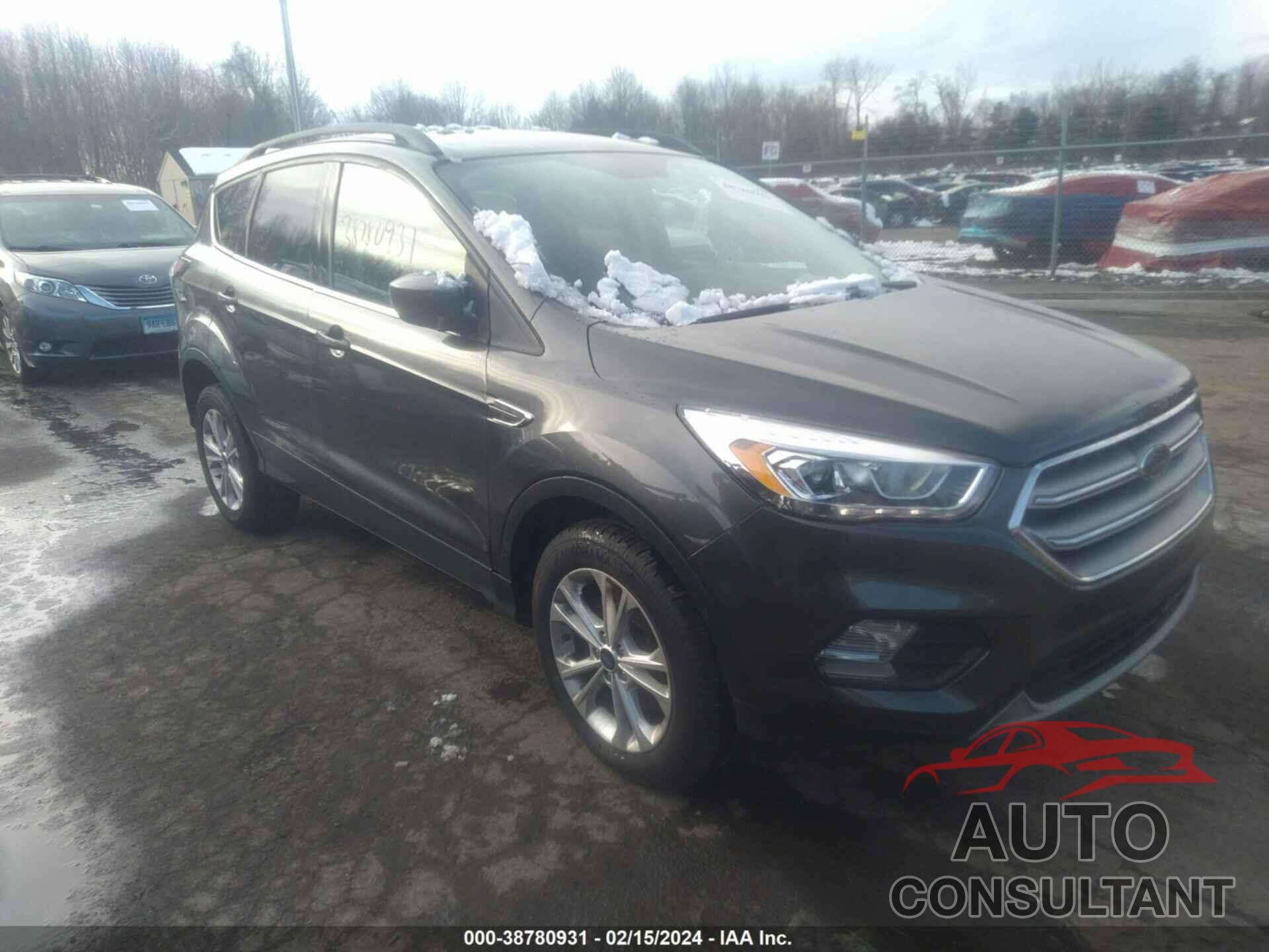 FORD ESCAPE 2017 - 1FMCU9GD2HUA08325