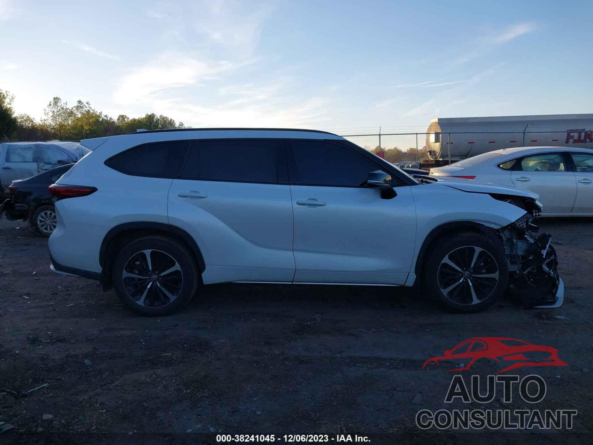 TOYOTA HIGHLANDER 2022 - 5TDLZRAH8NS122296