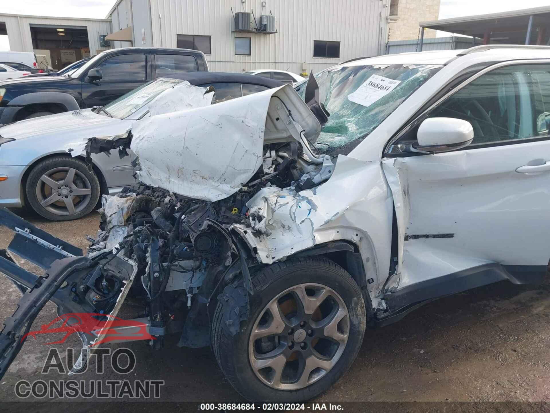 JEEP COMPASS 2019 - 3C4NJCCB0KT772585