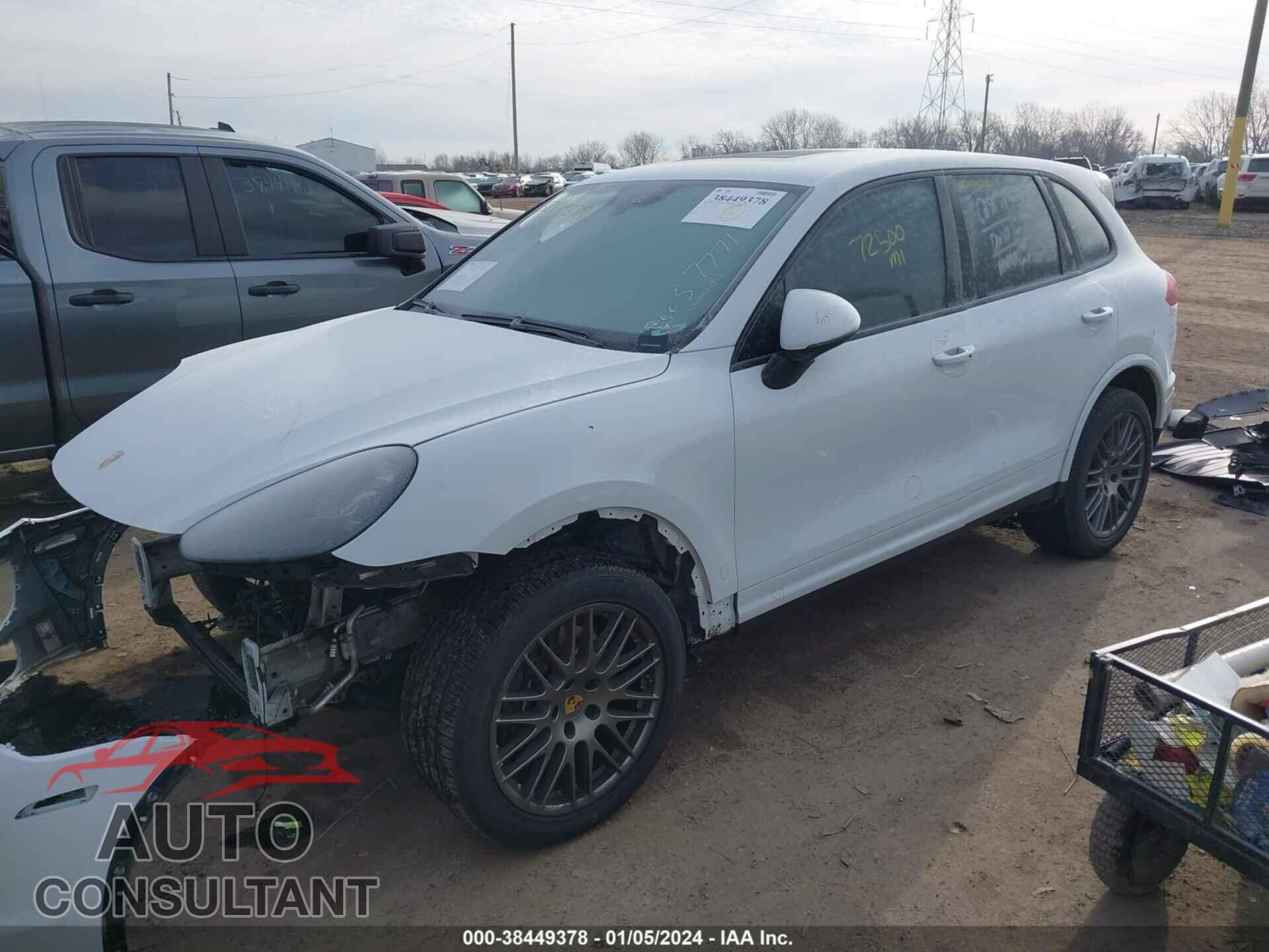 PORSCHE CAYENNE 2018 - WP1AA2A28JKA05688