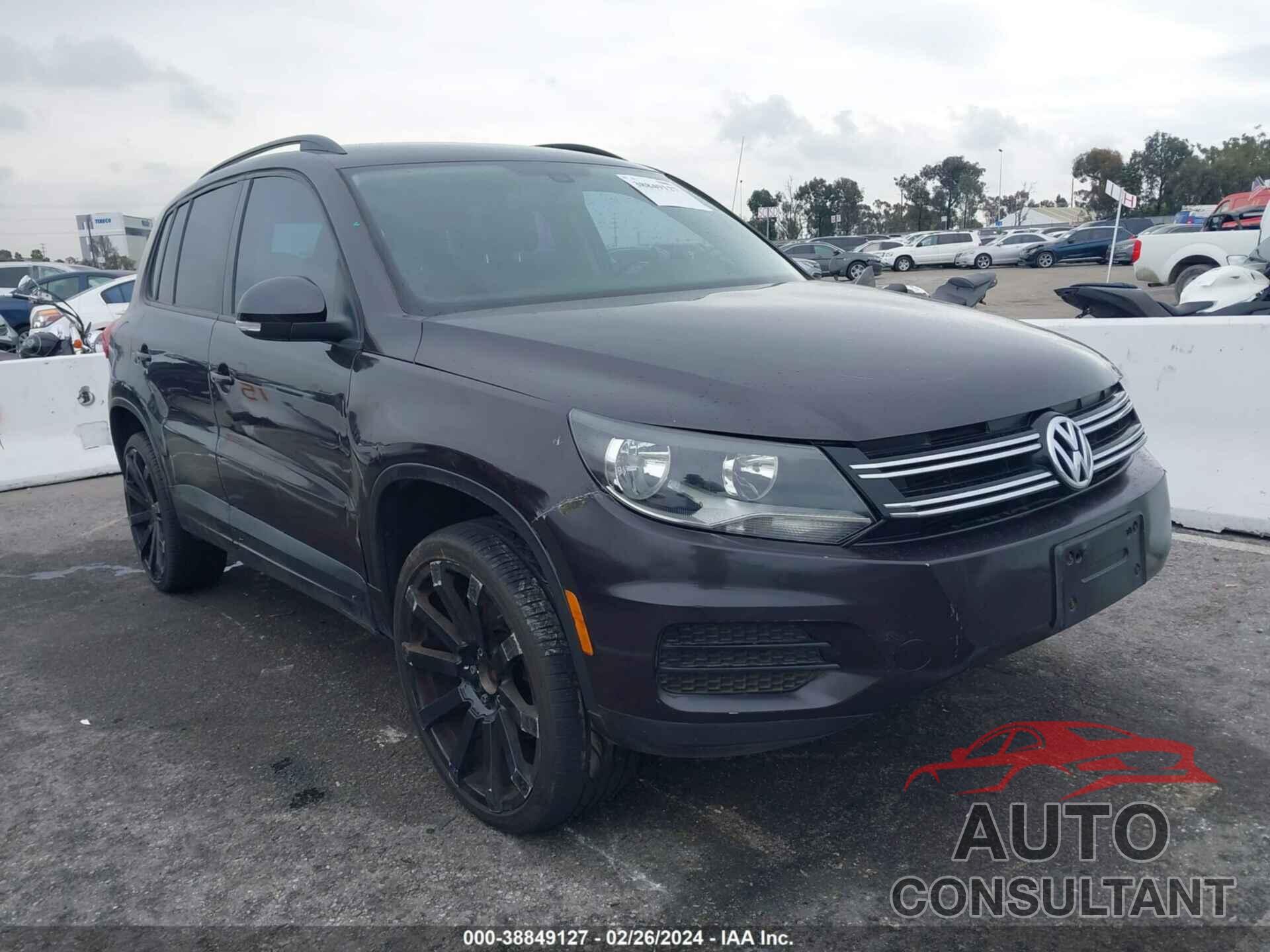 VOLKSWAGEN TIGUAN 2016 - WVGAV7AX8GW591952