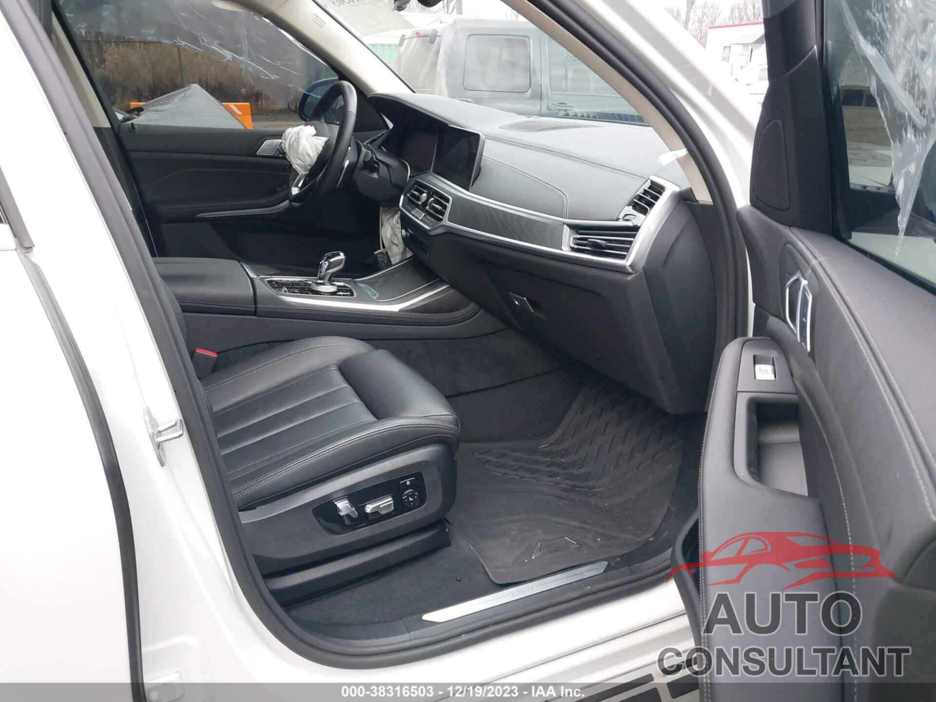 BMW X7 2022 - 5UXCW2C08N9M89932