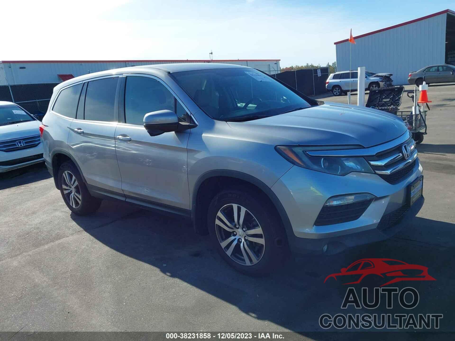 HONDA PILOT 2017 - 5FNYF5H38HB044371