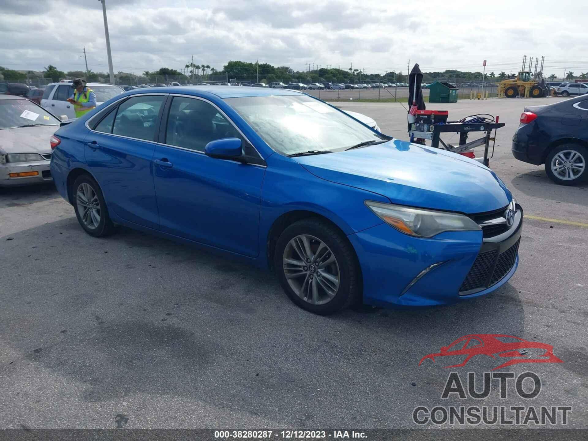 TOYOTA CAMRY 2017 - 4T1BF1FK6HU681917