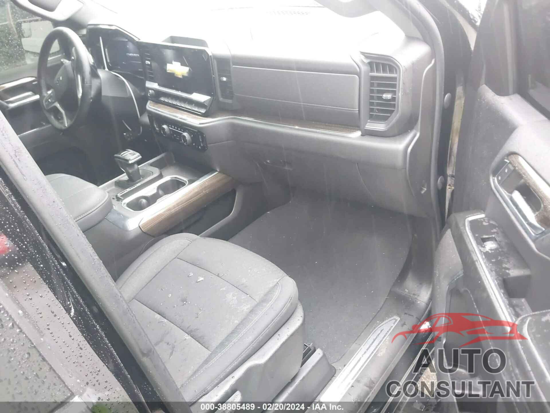 CHEVROLET SILVERADO 1500 2023 - 1GCPADE88PZ317807