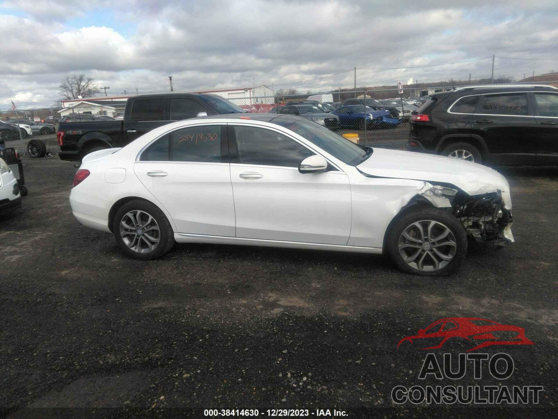 MERCEDES-BENZ C 300 2016 - 55SWF4KB4GU145065