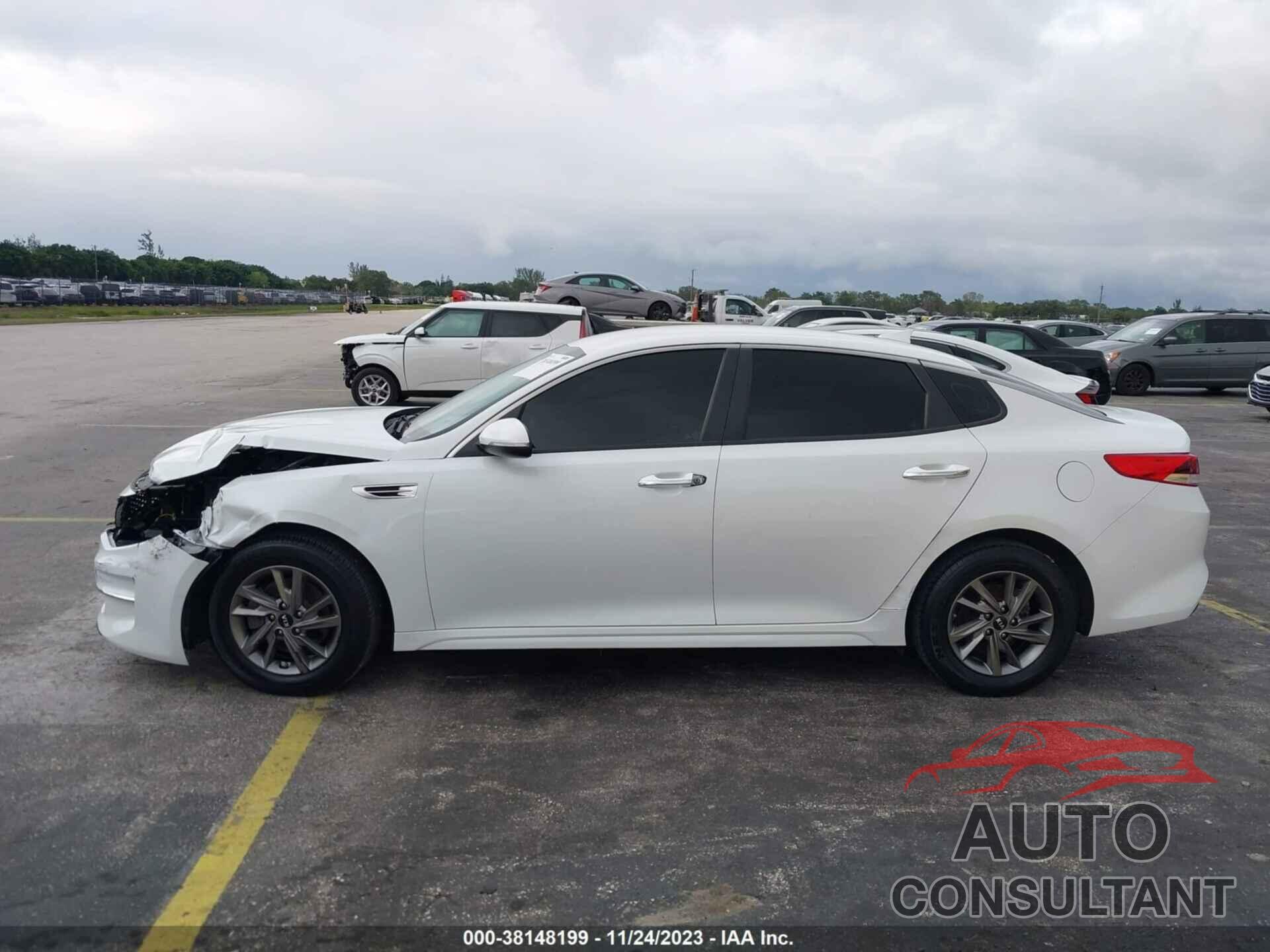 KIA OPTIMA 2018 - 5XXGT4L39JG215587