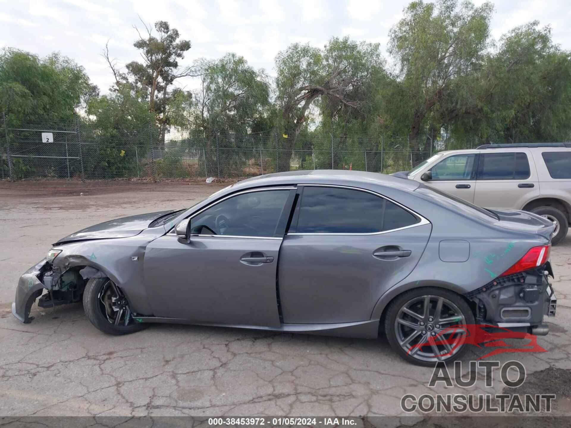 LEXUS IS 2016 - JTHBE1D29G5027995