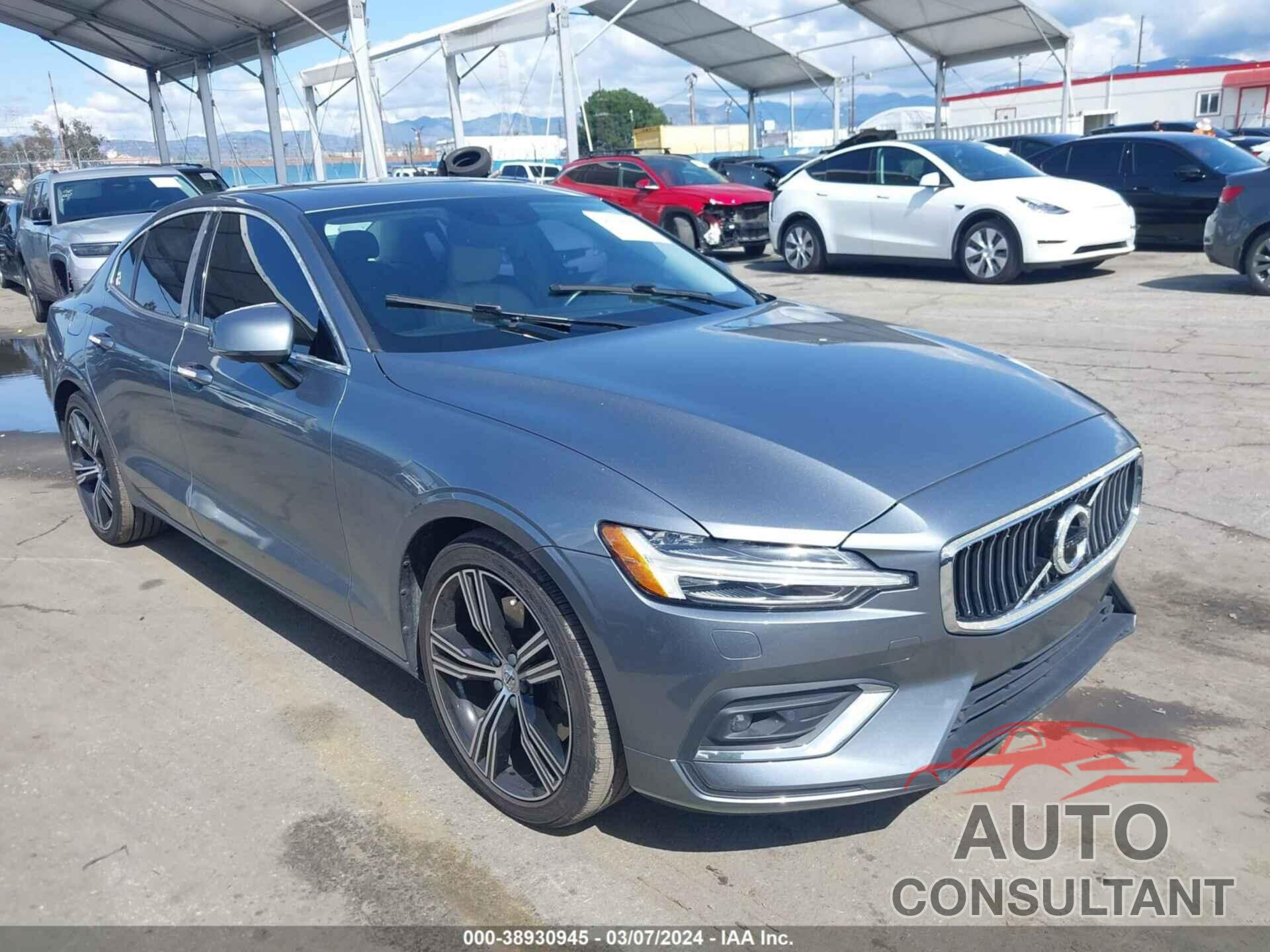 VOLVO S60 2019 - 7JRA22TL7KG002310