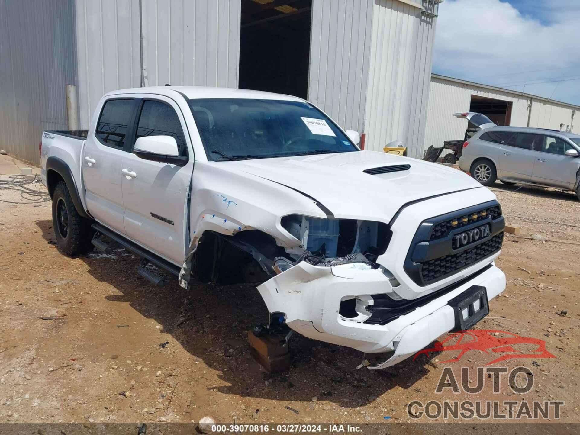 TOYOTA TACOMA 2017 - 5TFAZ5CN6HX047941