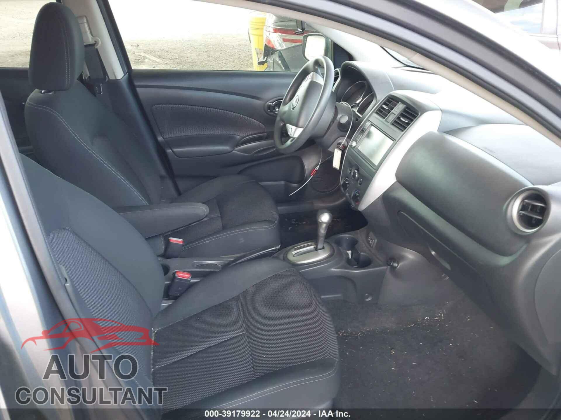 NISSAN VERSA 2019 - 3N1CN7AP3KL877965