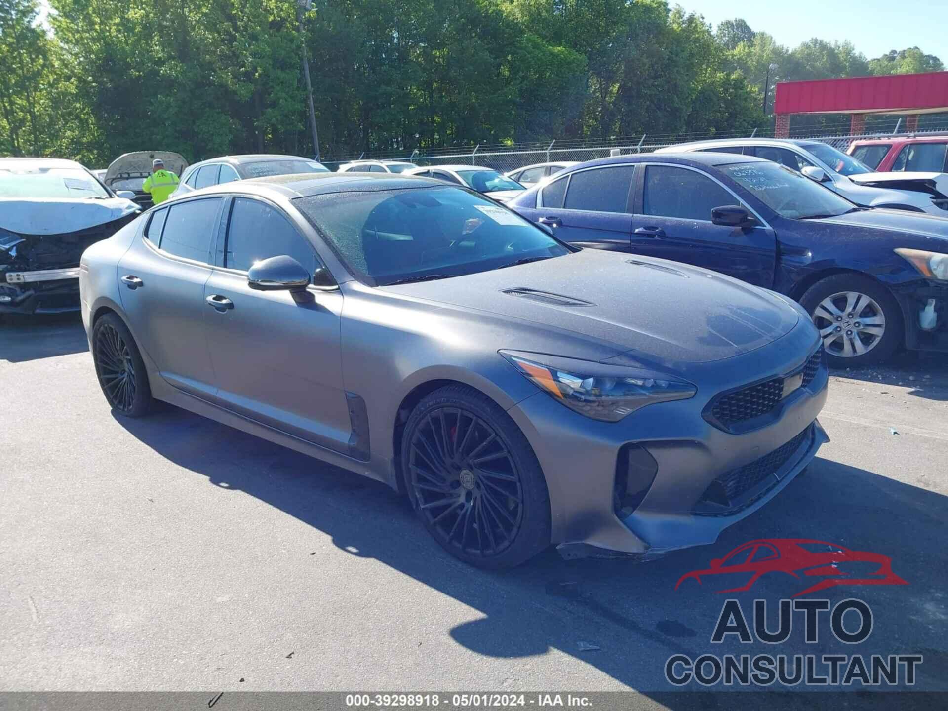 KIA STINGER 2019 - KNAE55LC1K6059680