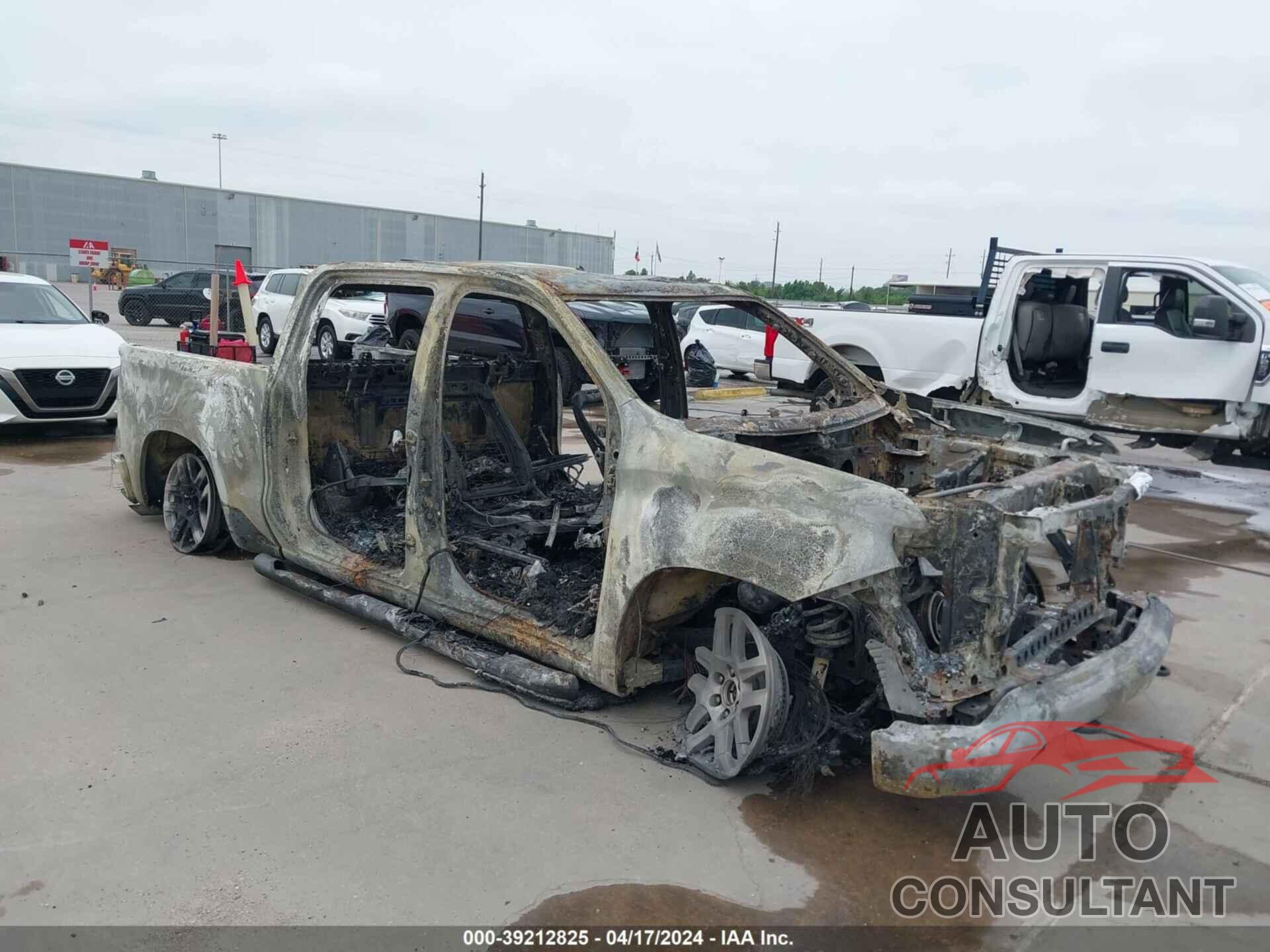 CHEVROLET SILVERADO 1500 2024 - 1GCUDEED7RZ110941