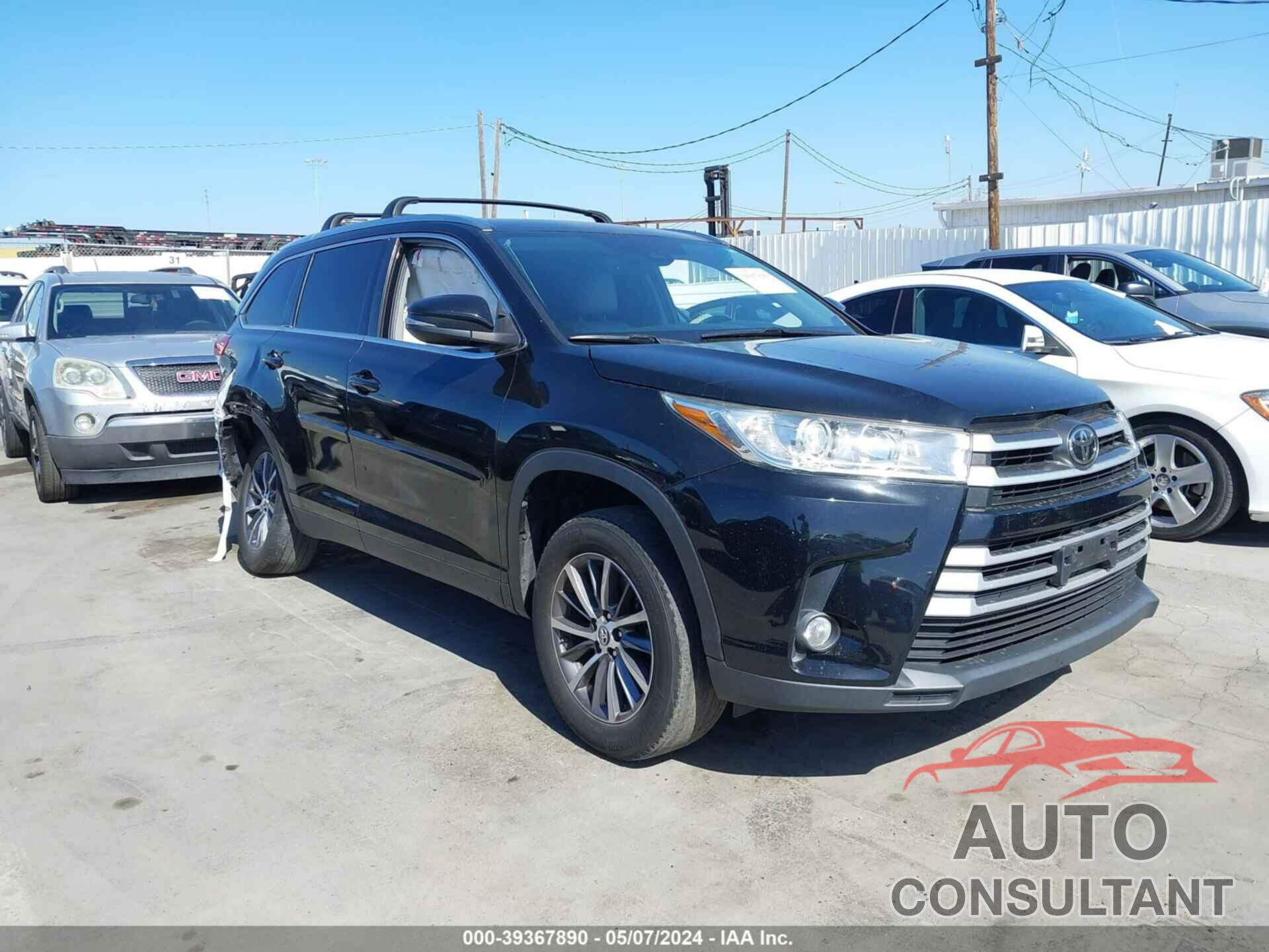 TOYOTA HIGHLANDER 2019 - 5TDKZRFH9KS569736