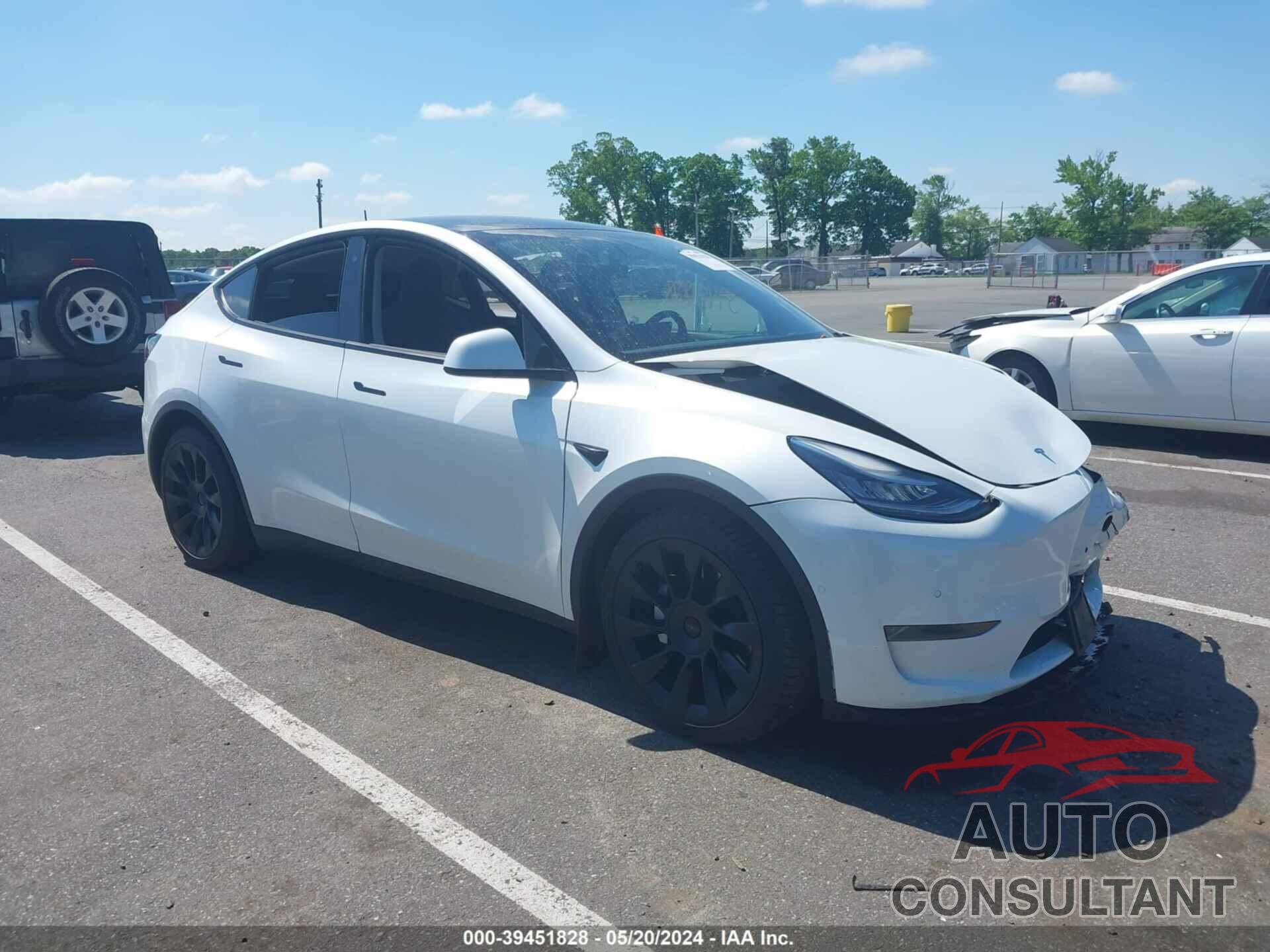 TESLA MODEL Y 2020 - 5YJYGDEF7LF000764