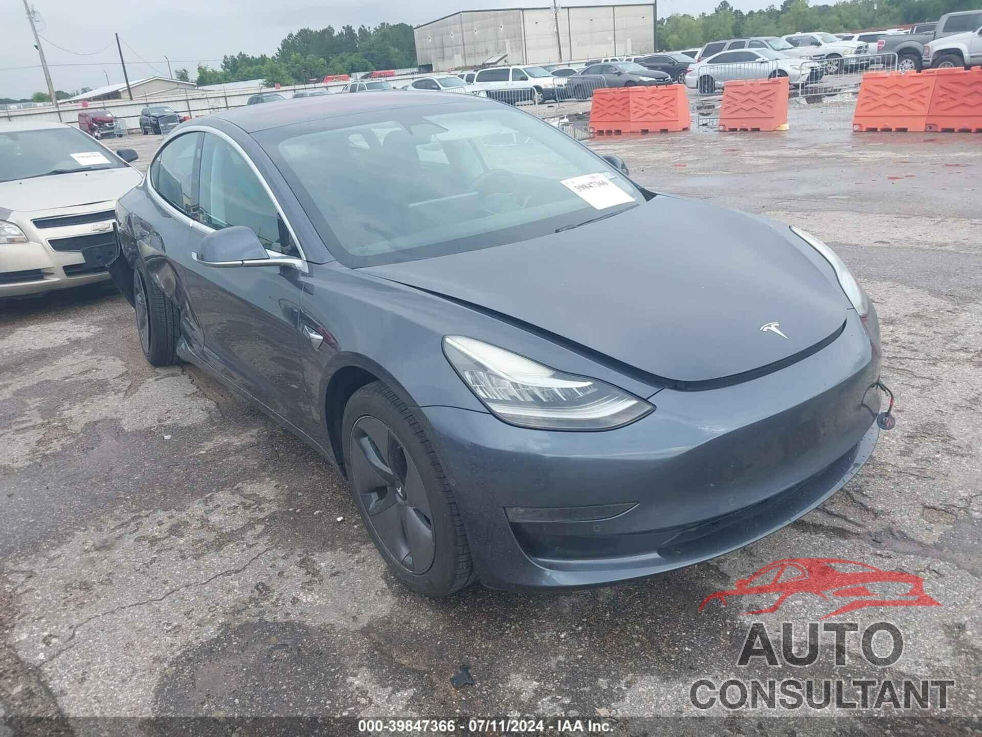 TESLA MODEL 3 2018 - 5YJ3E1EA4JF032054