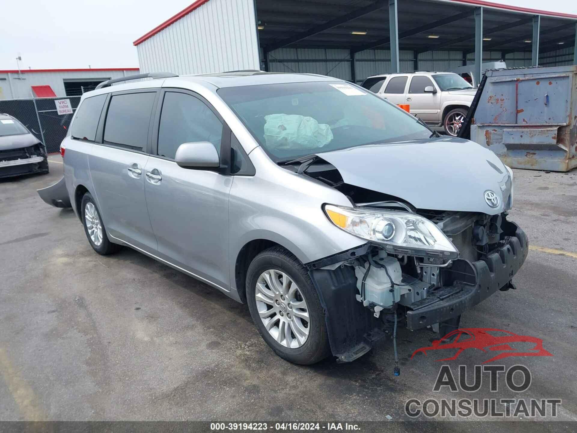 TOYOTA SIENNA 2016 - 5TDYK3DC9GS726899