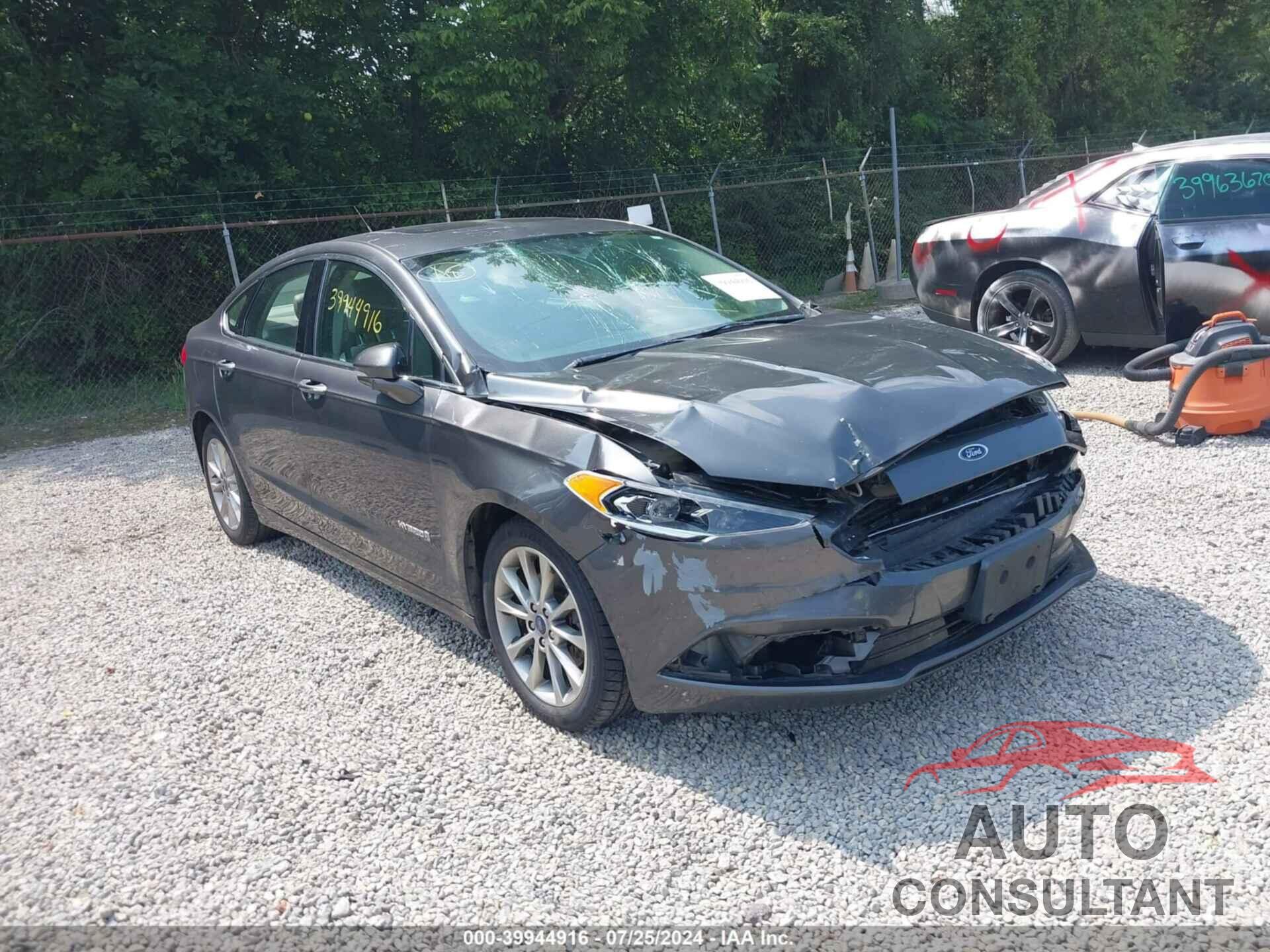 FORD FUSION HYBRID 2017 - 3FA6P0LU9HR117419